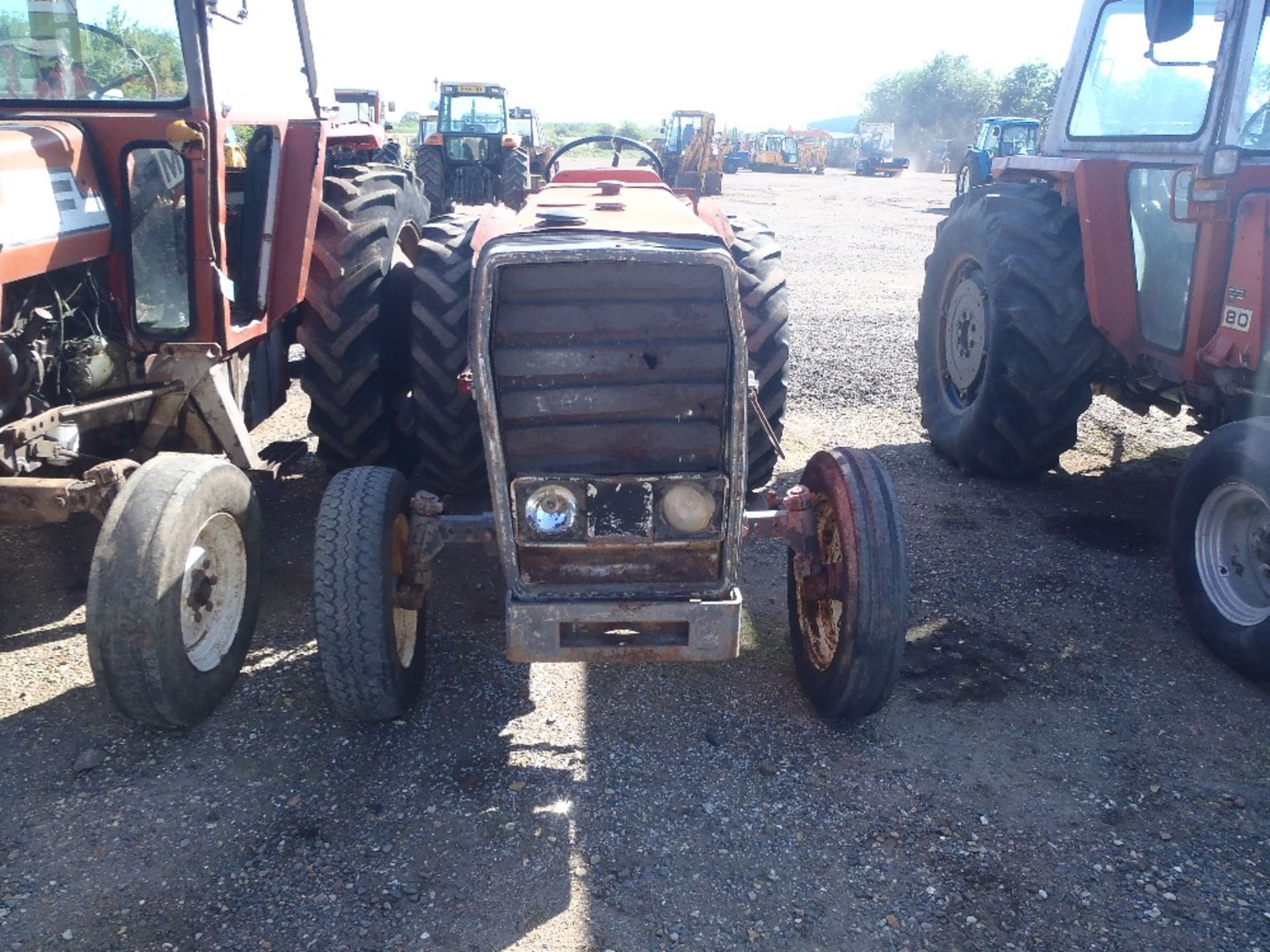 Massey Ferguson 275 Vineyard Tractor - Image 2 of 9
