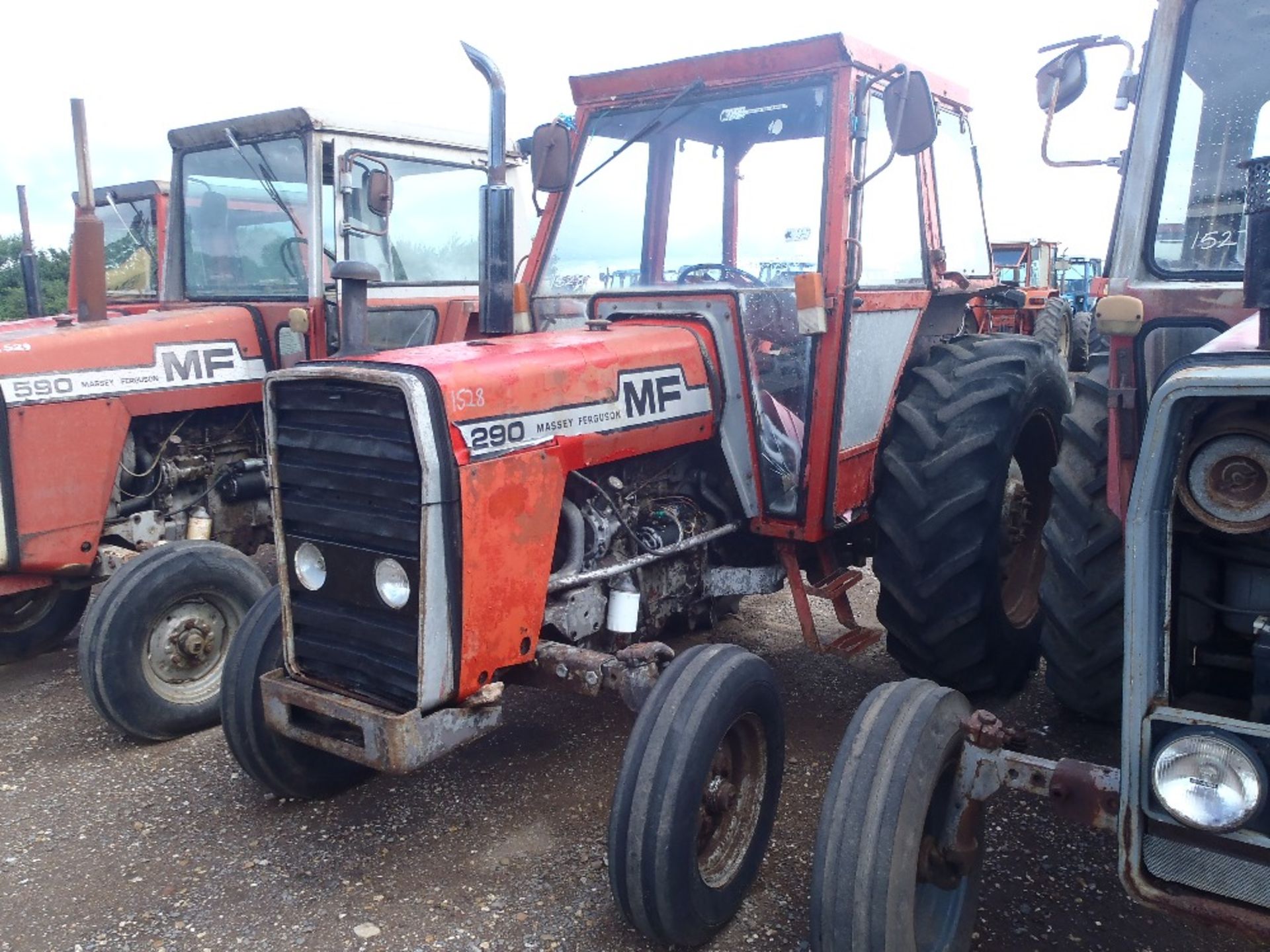 Massey Ferguson 290 Tractor