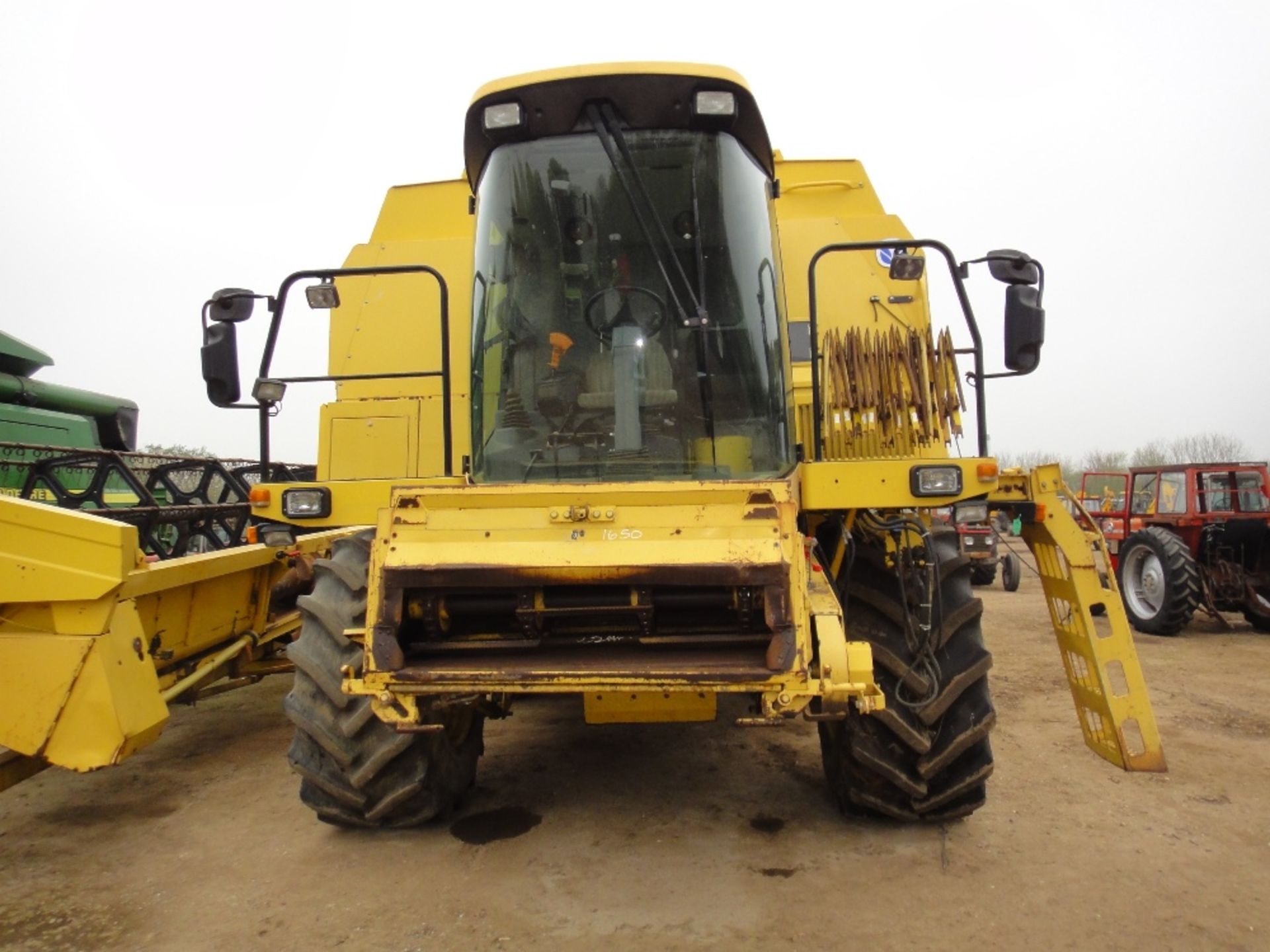 New Holland TF Elektra 78 Combine With 24ft Cut. P Reg. Ser.No.131661 - Image 6 of 12