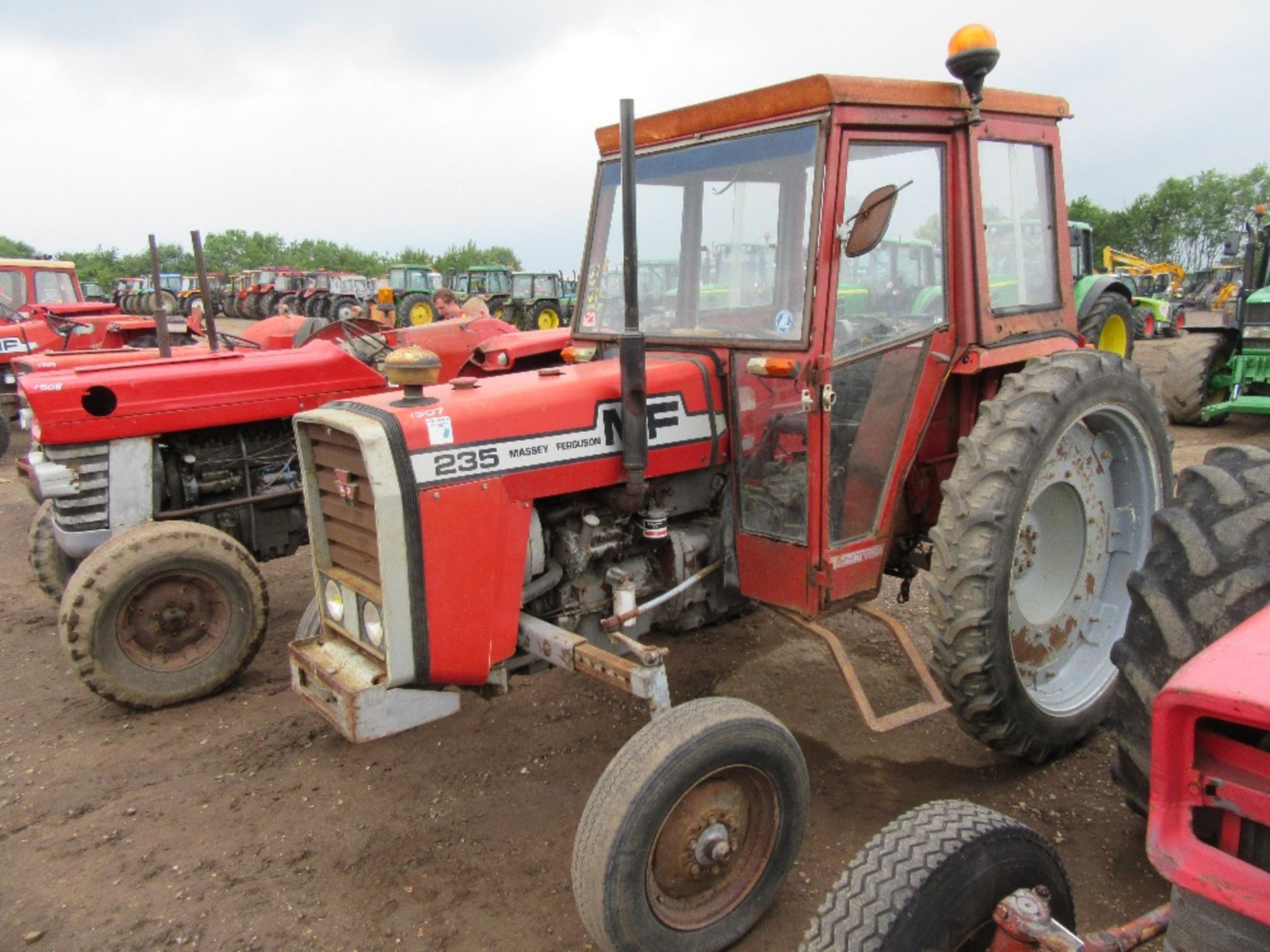 Massey Ferguson 235 Tractor with Cab, Rowcrop Wheels & Tyres