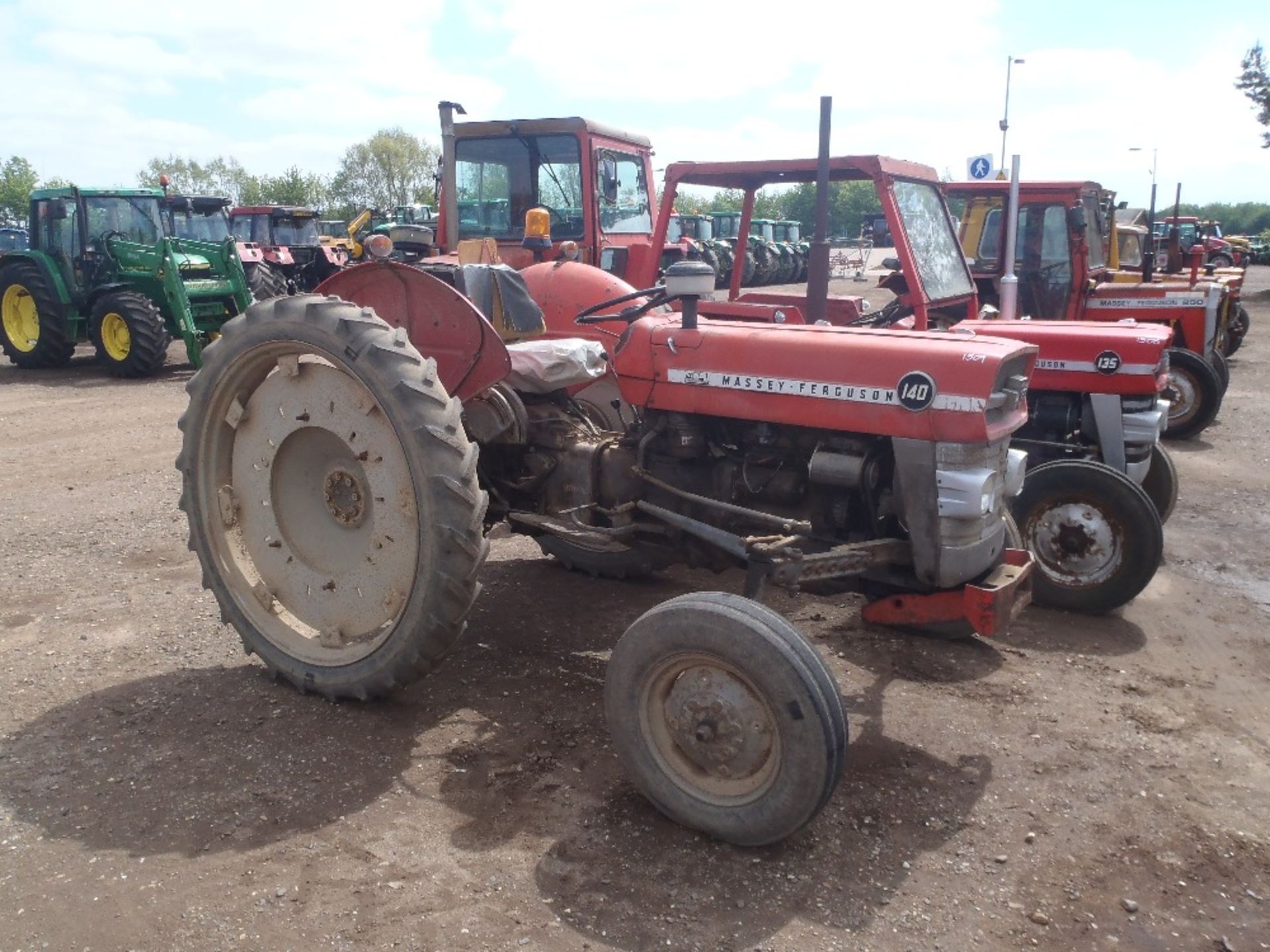 Massey Ferguson 140 Tractor Ser.No. 265406 - Image 5 of 8