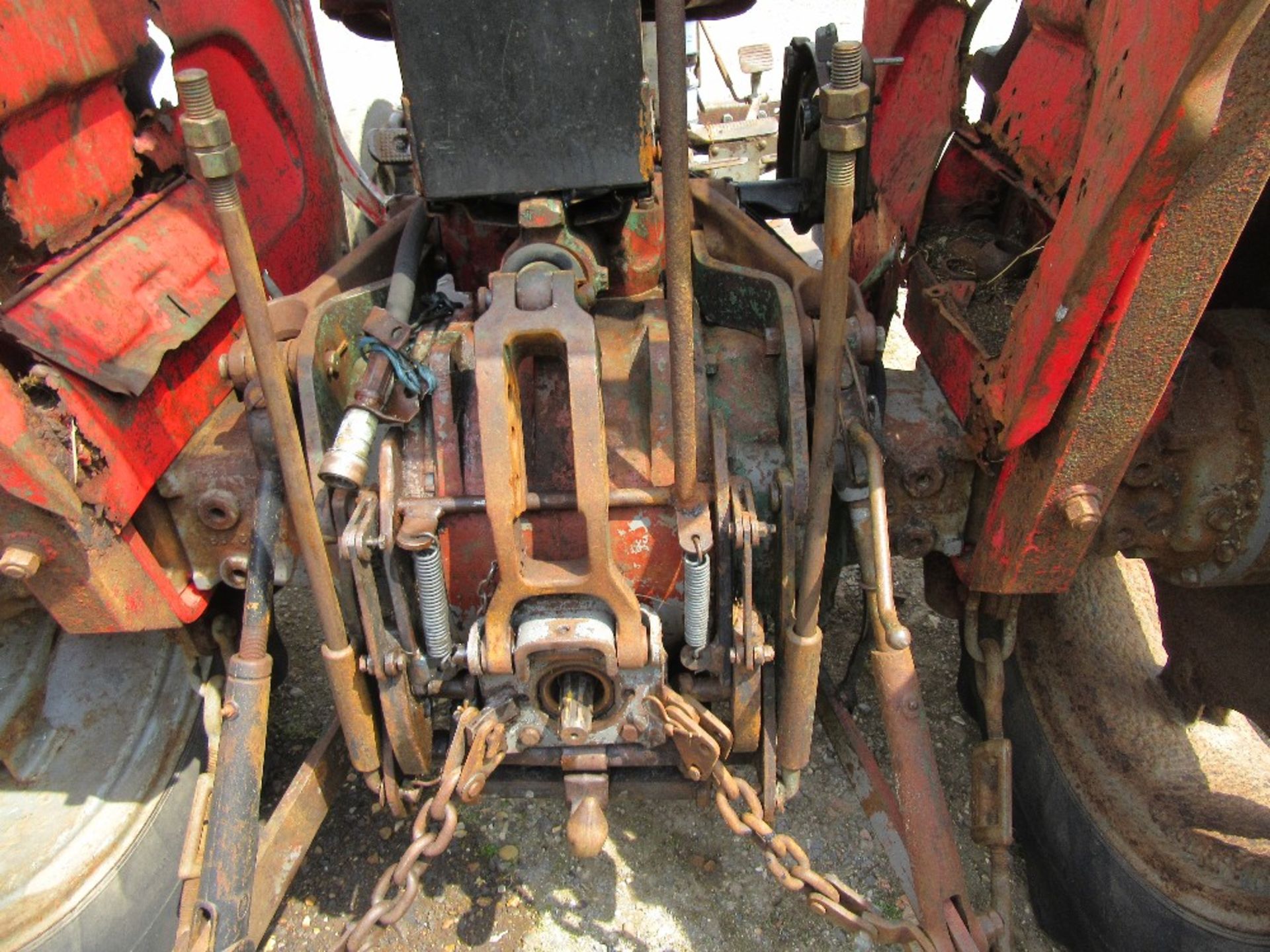 Massey Ferguson 165 Tractor with Square Axle - Image 5 of 6