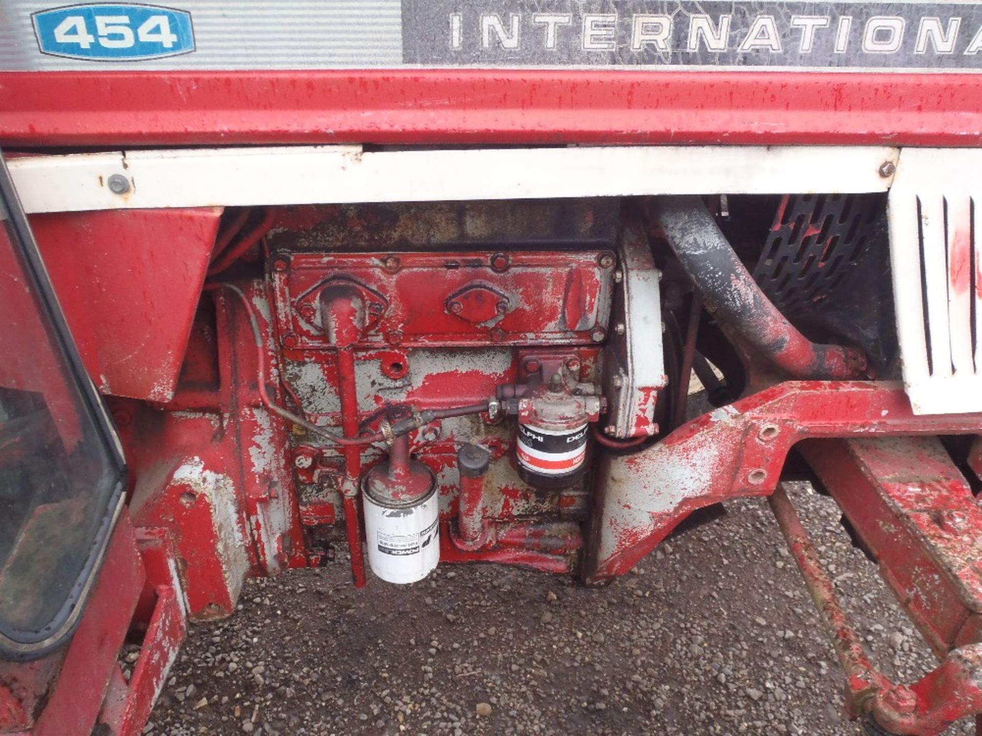 International 454 Tractor. No V5 - Image 5 of 9