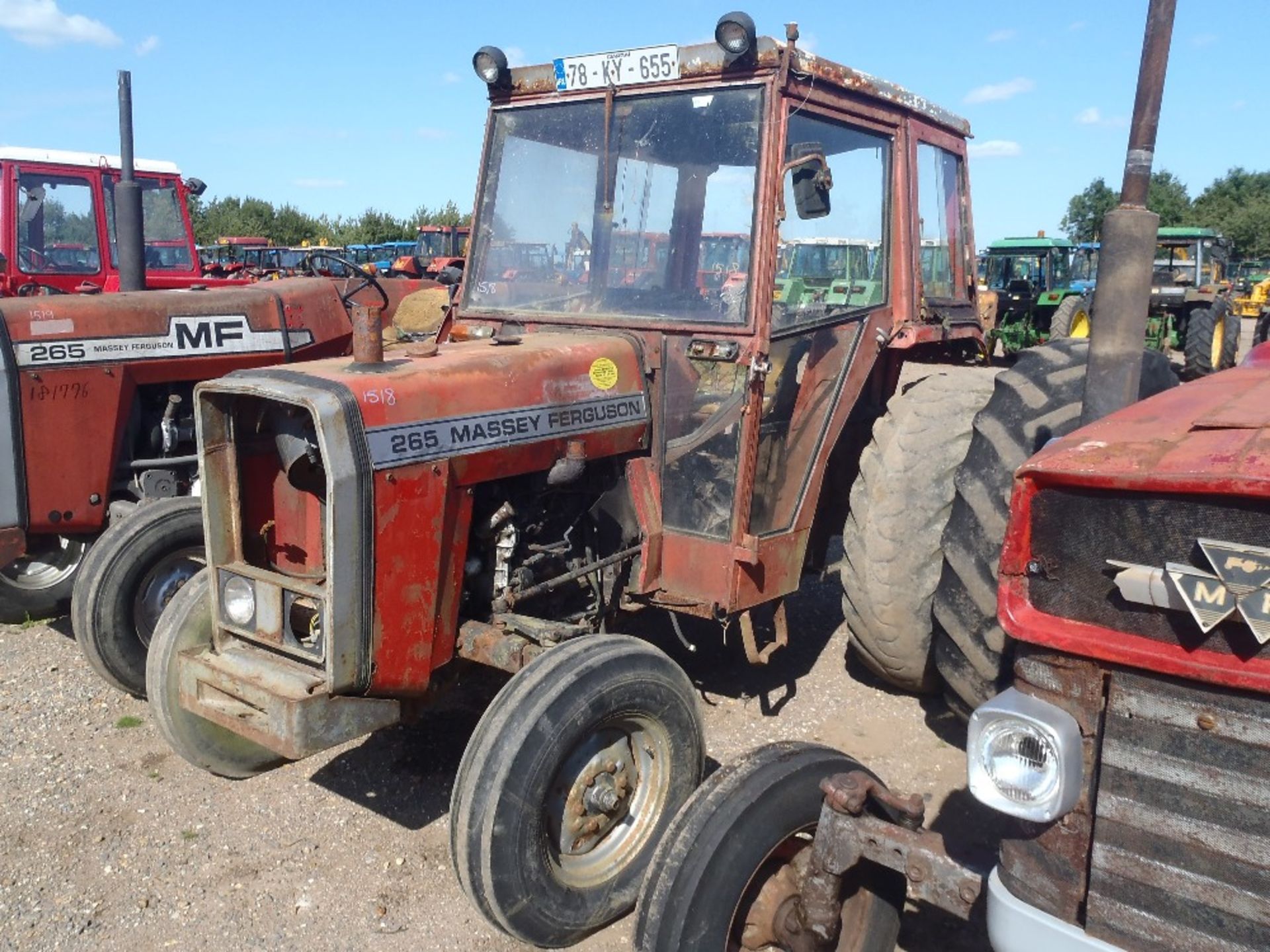 Massey Ferguson 265 2wd Tractor With Cab. No V5.