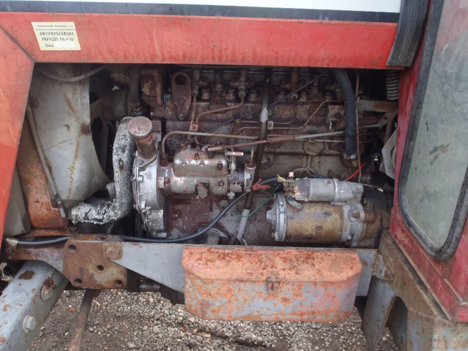 Massey Ferguson 590 2wd Tractor With 2 Door Cab.  Ser.No. 3983885 - Image 7 of 8