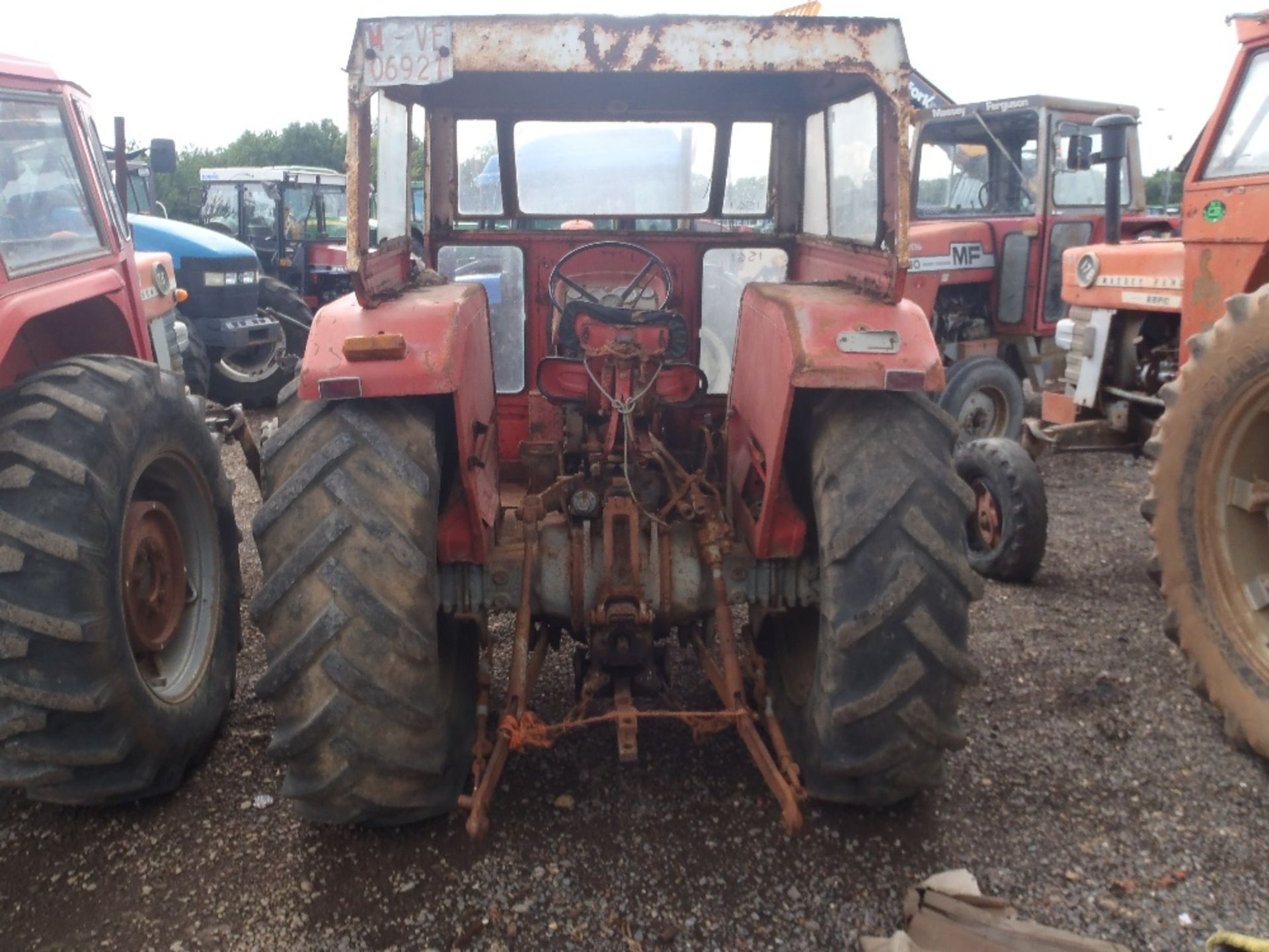 Massey Ferguson 165 2wd Tractor With 212 Engine, Cab & Power Steering - Image 4 of 8