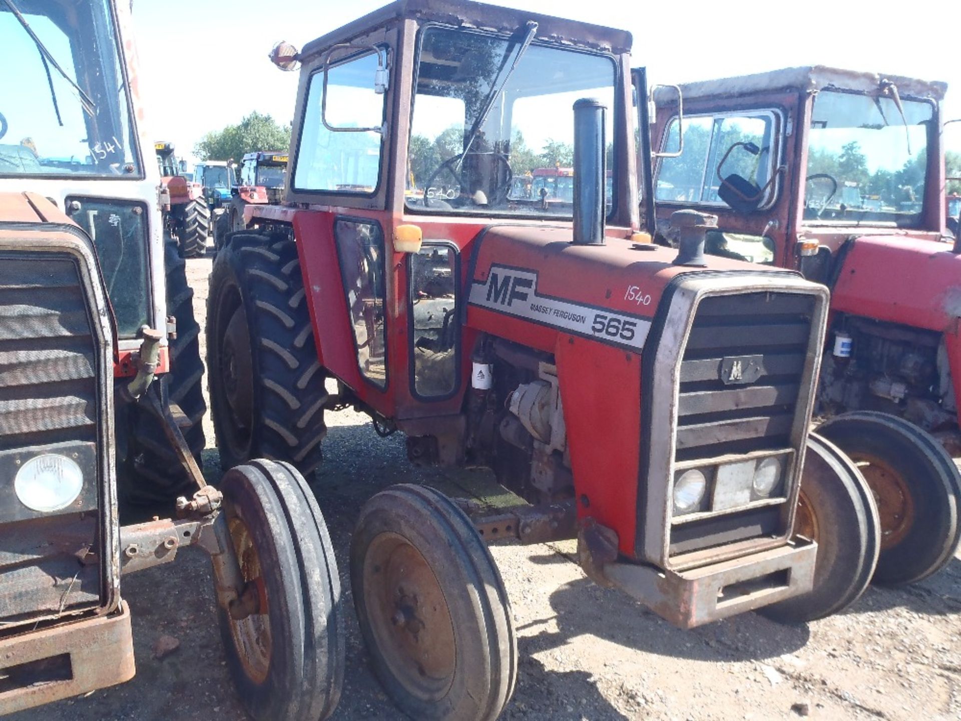 Massey Ferguson 565 2wd Tractor - Image 3 of 8