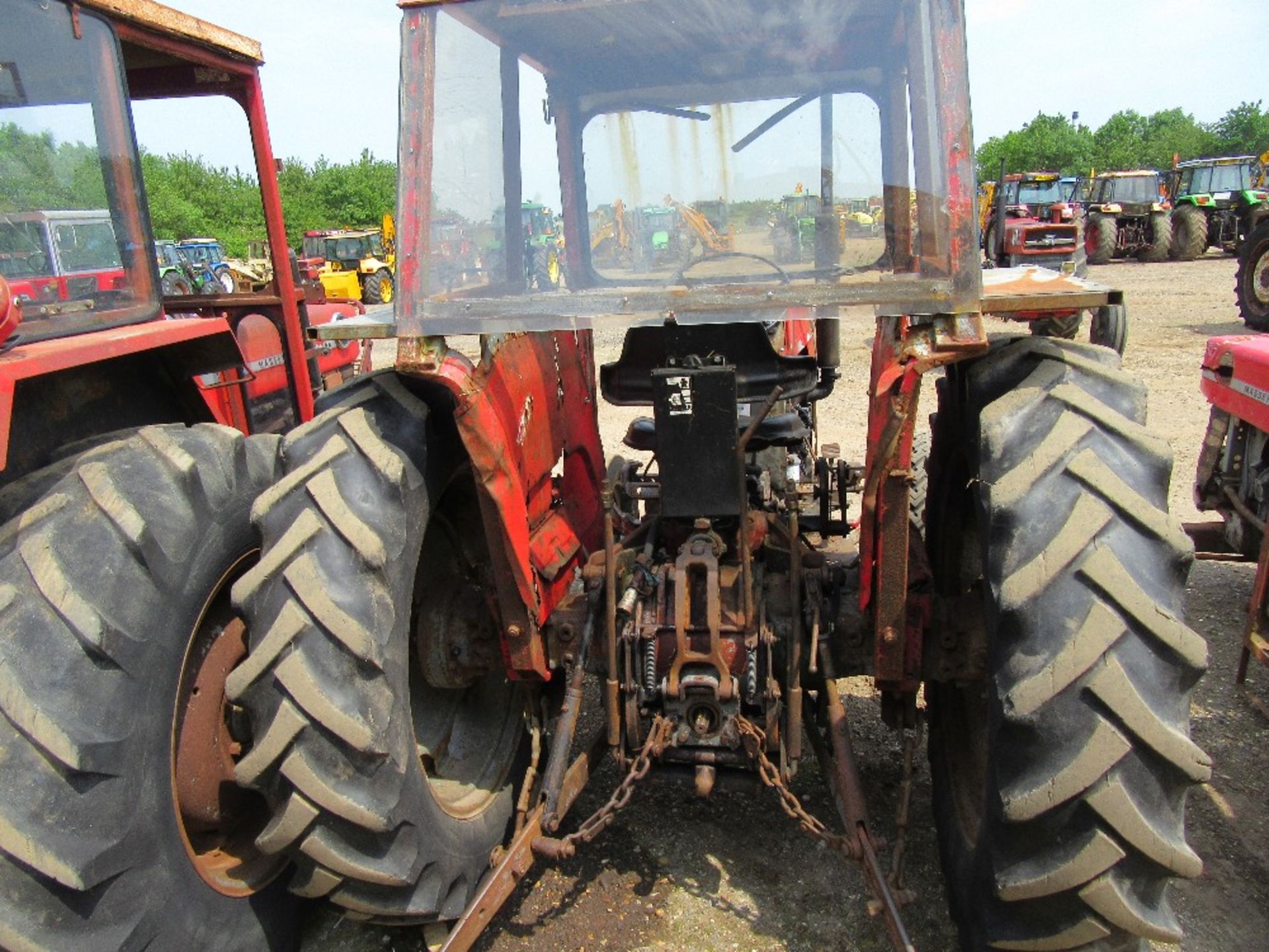 Massey Ferguson 165 Tractor with Square Axle - Image 3 of 6