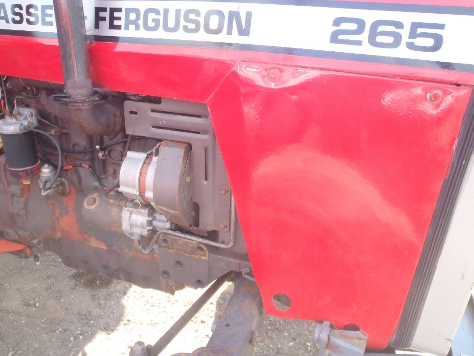 Massey Ferguson 265 8 Speed Tractor with Duncan Lift off Cab. V5 will be supplied - Image 3 of 8