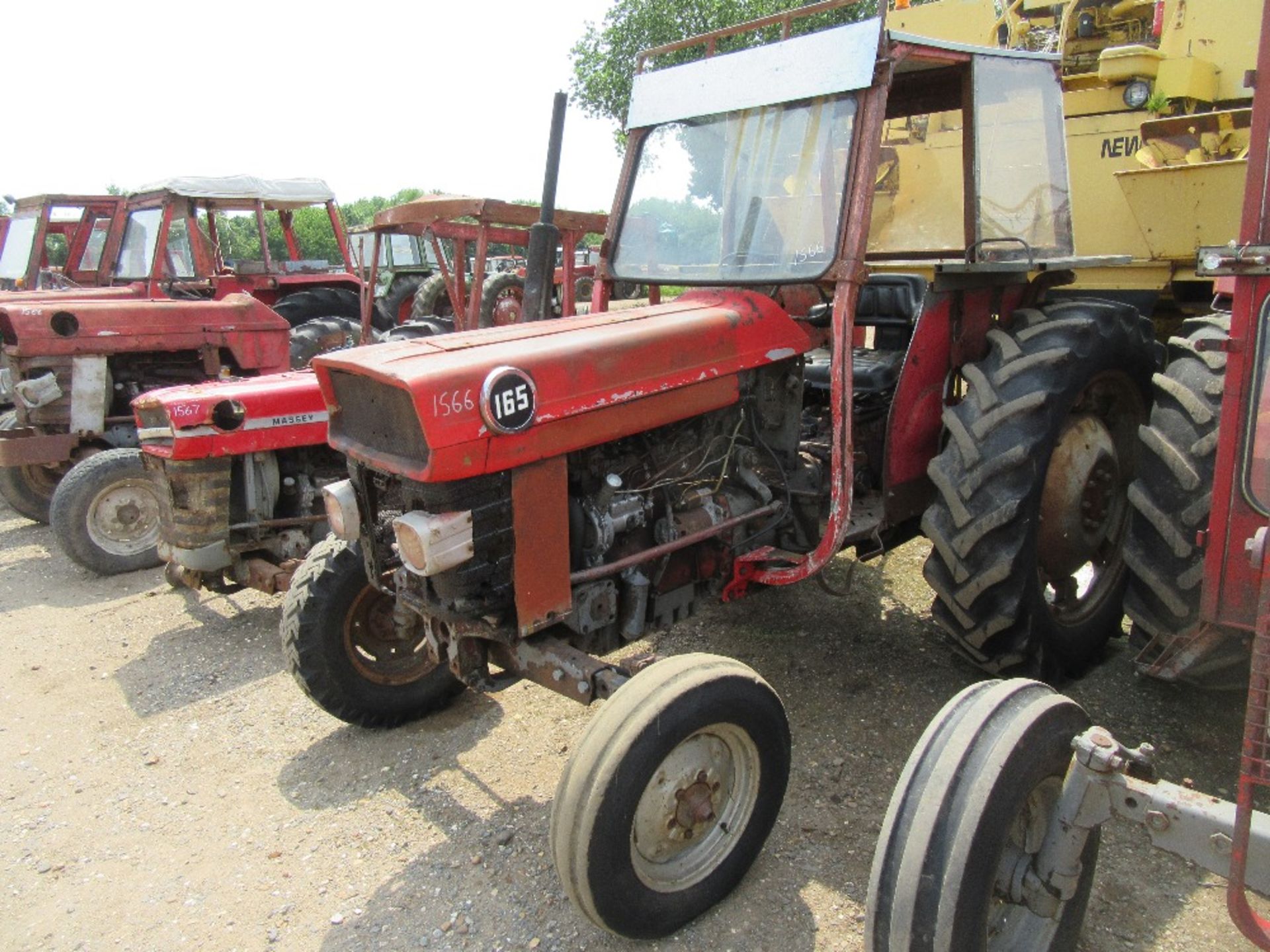Massey Ferguson 165 Tractor with Square Axle
