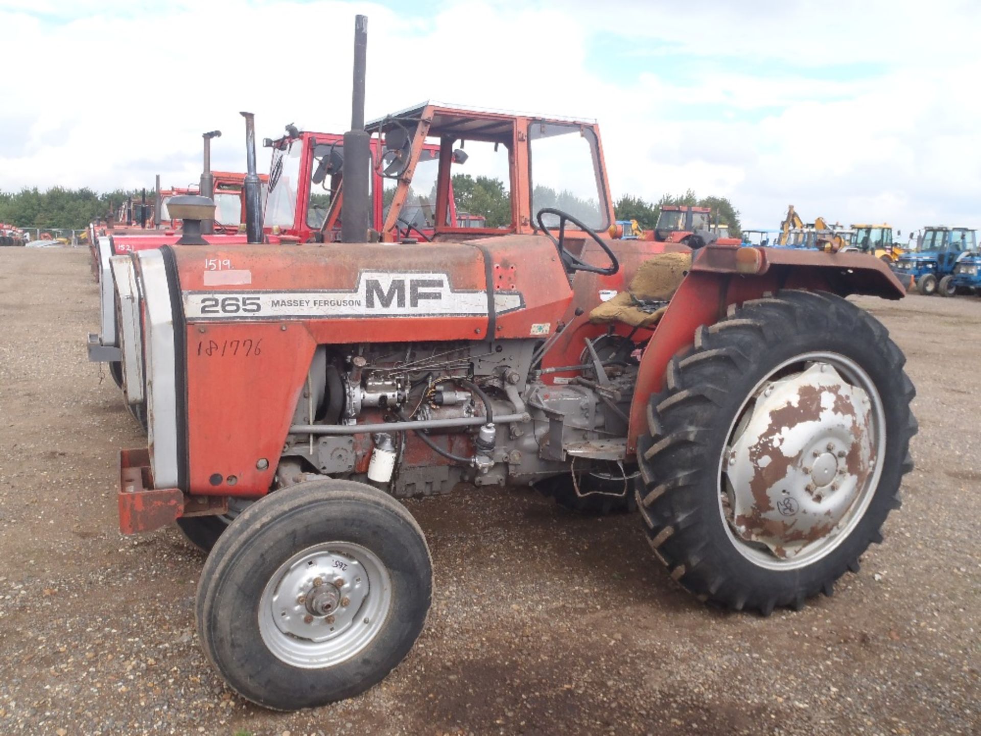 Massey Ferguson 265 4x2 Tractor