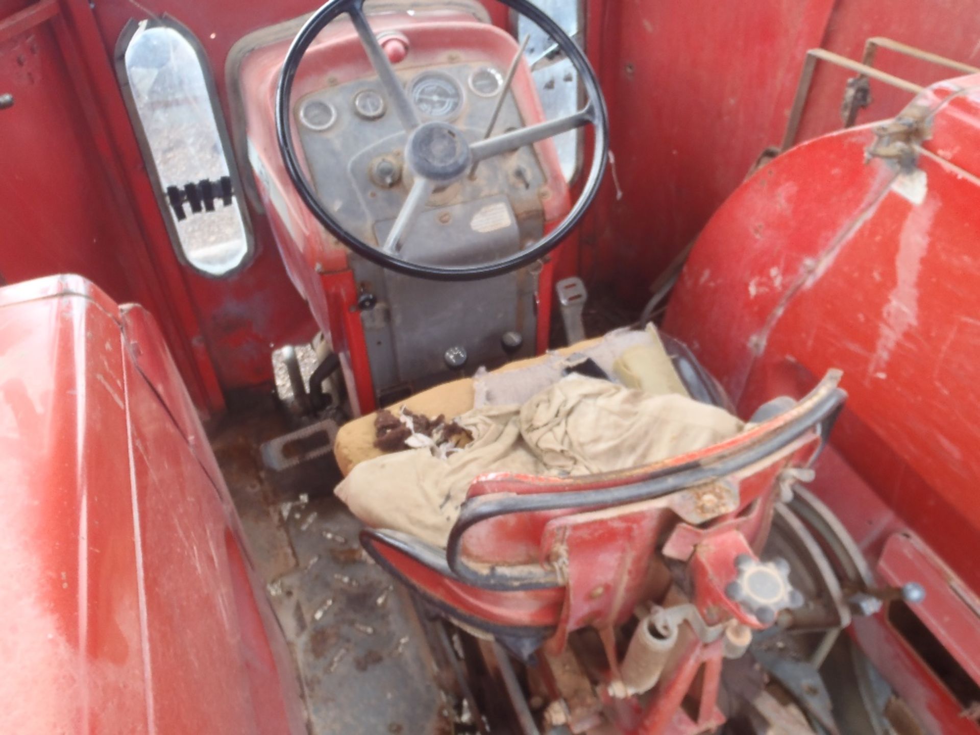 Massey Ferguson 178 2wd Tractor With Cab & Power Steering - Image 8 of 8