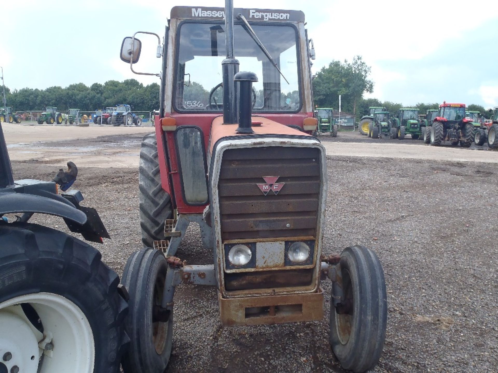 Massey Ferguson 590 2wd Tractor With 2 Door Cab.  Ser.No. 3983885 - Image 2 of 8