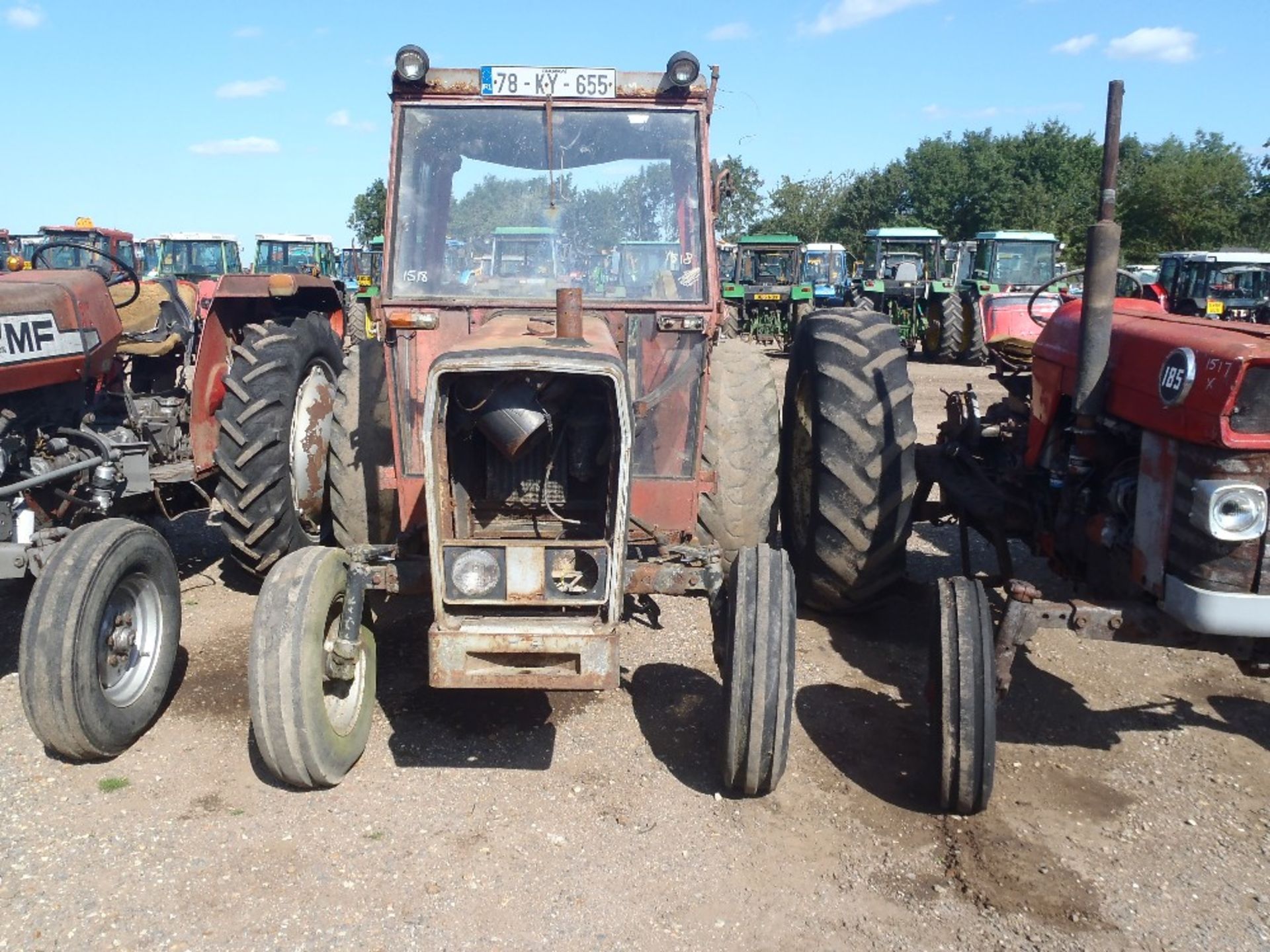 Massey Ferguson 265 2wd Tractor With Cab. No V5. - Image 2 of 8