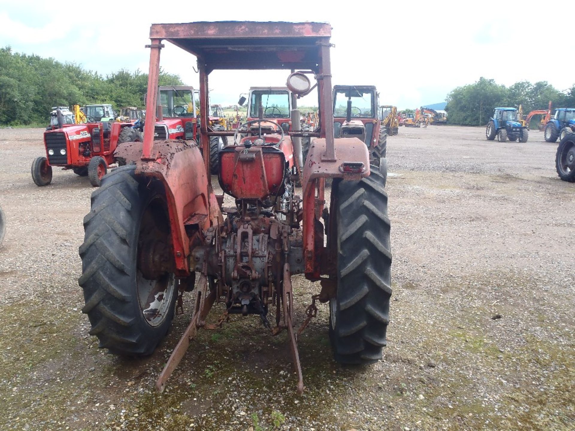 Massey Ferguson 168 Tractor with 4 Bolt Pump.  Ser.No. 252874 - Image 6 of 8