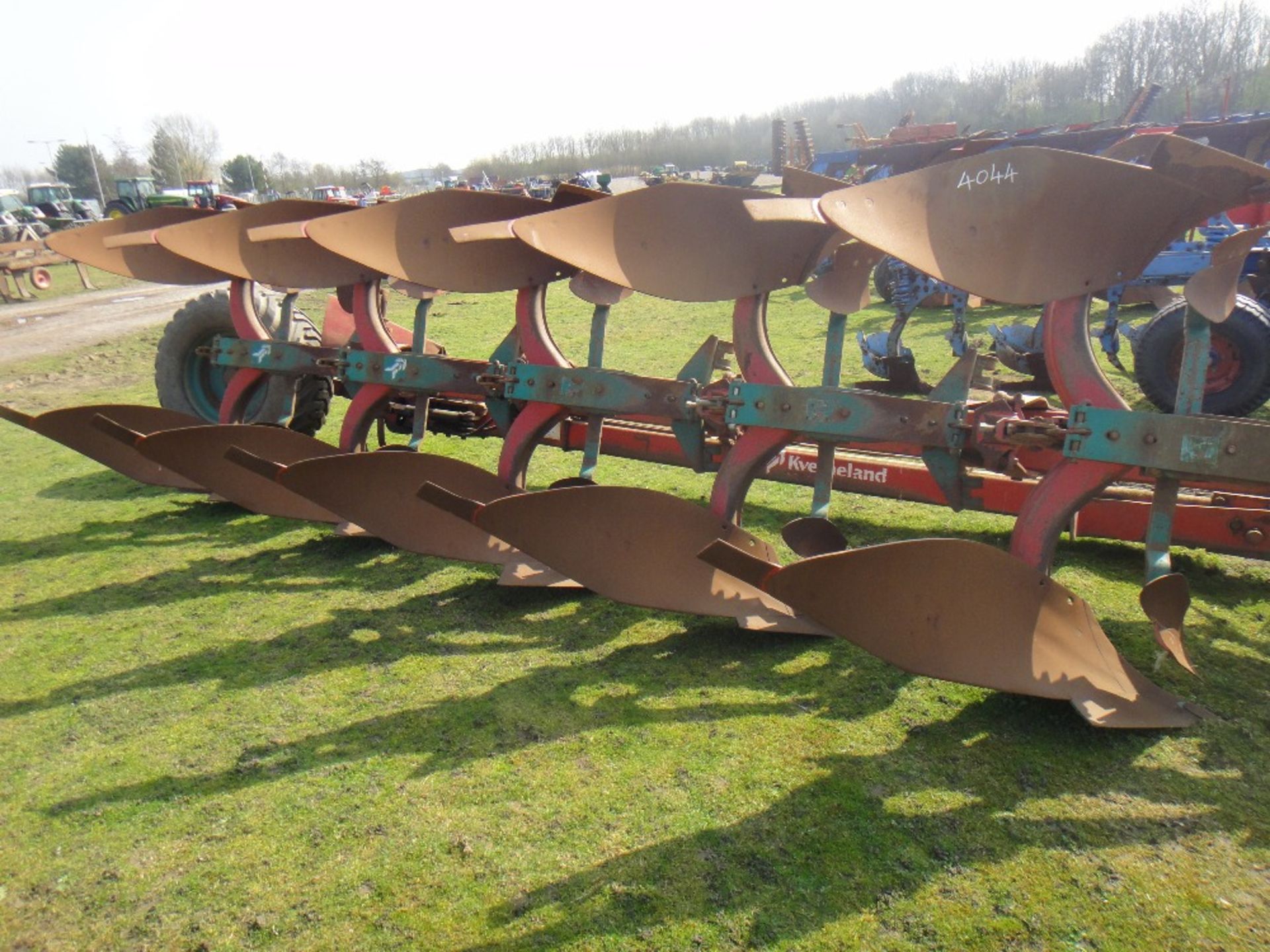 Kverneland 5 Furrow PB Reversible Plough - Image 2 of 3