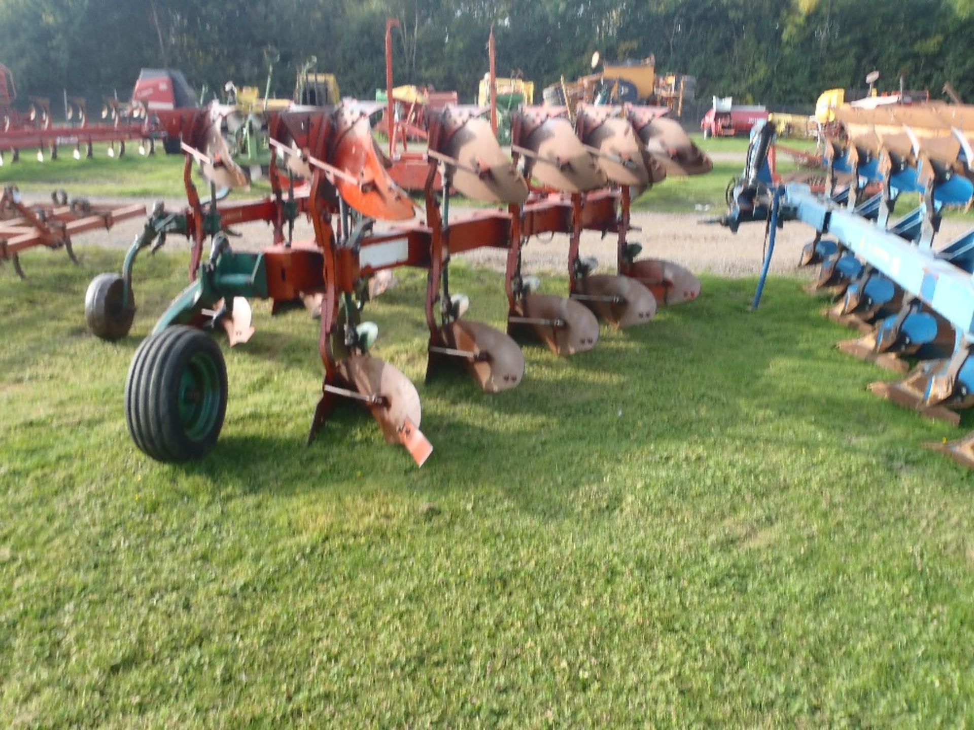 Kverneland LB8 5 Furrow Plough - Image 4 of 4