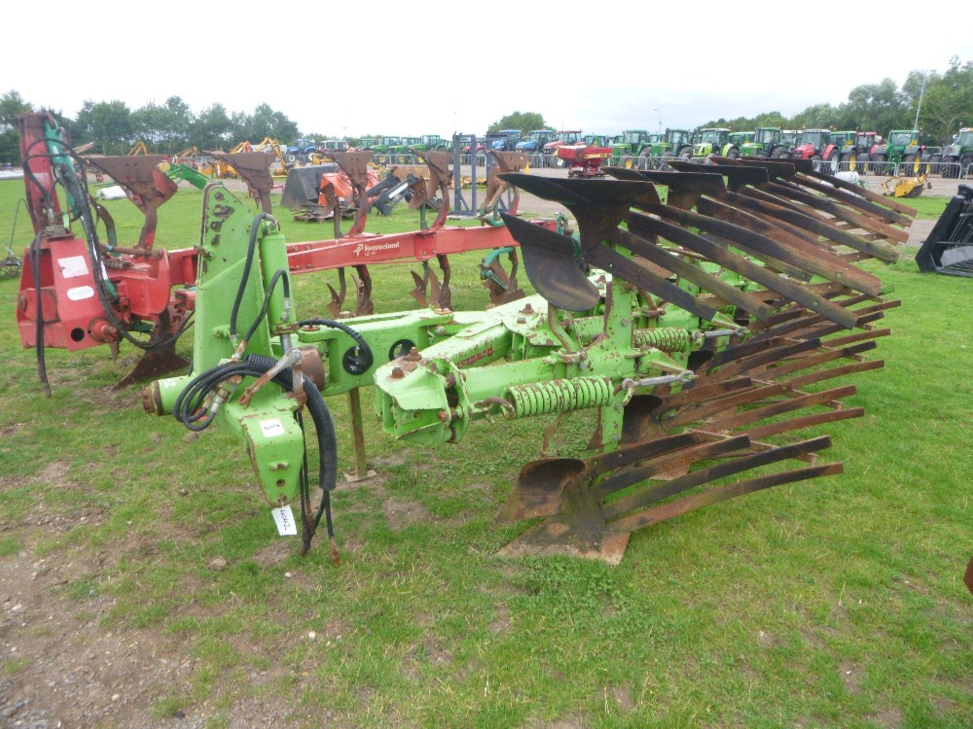 1999 Dowdeswell DP100S Auto Reset 4+1 5 Furrow Plough - Image 2 of 3