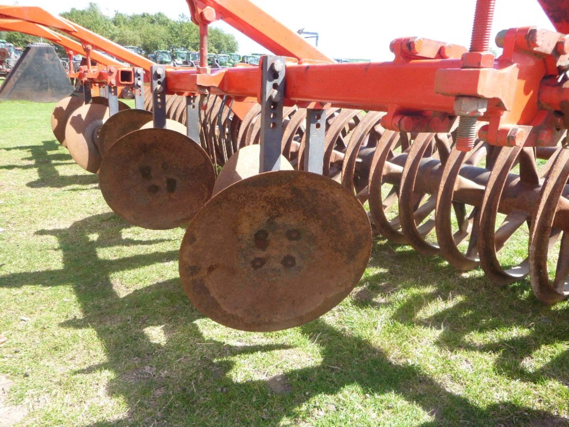 Kuhn Mixter 100 Combination Stubble Cultivator - Image 4 of 4
