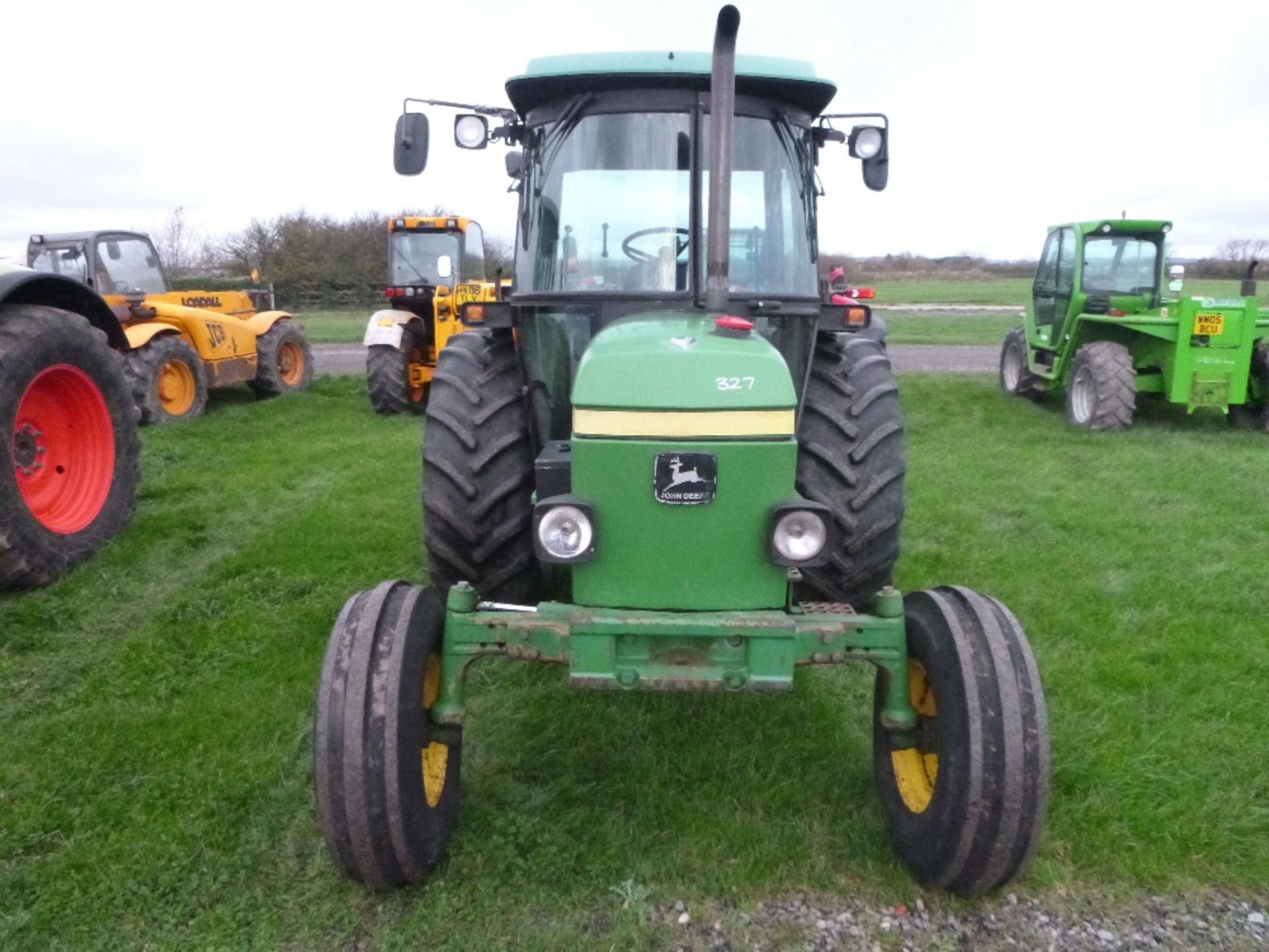 John Deere 2650 2wd Tractor. V5 will be supplied.  9500 hrs.  Reg.No. H935 WHN - Image 2 of 8