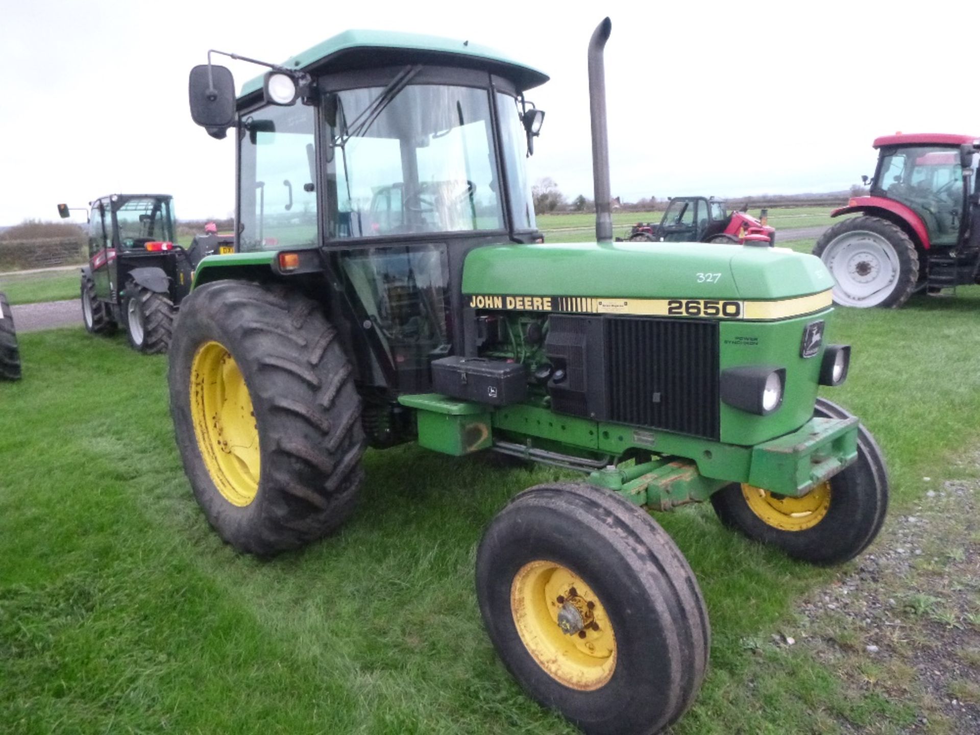 John Deere 2650 2wd Tractor. V5 will be supplied.  9500 hrs.  Reg.No. H935 WHN - Image 3 of 8