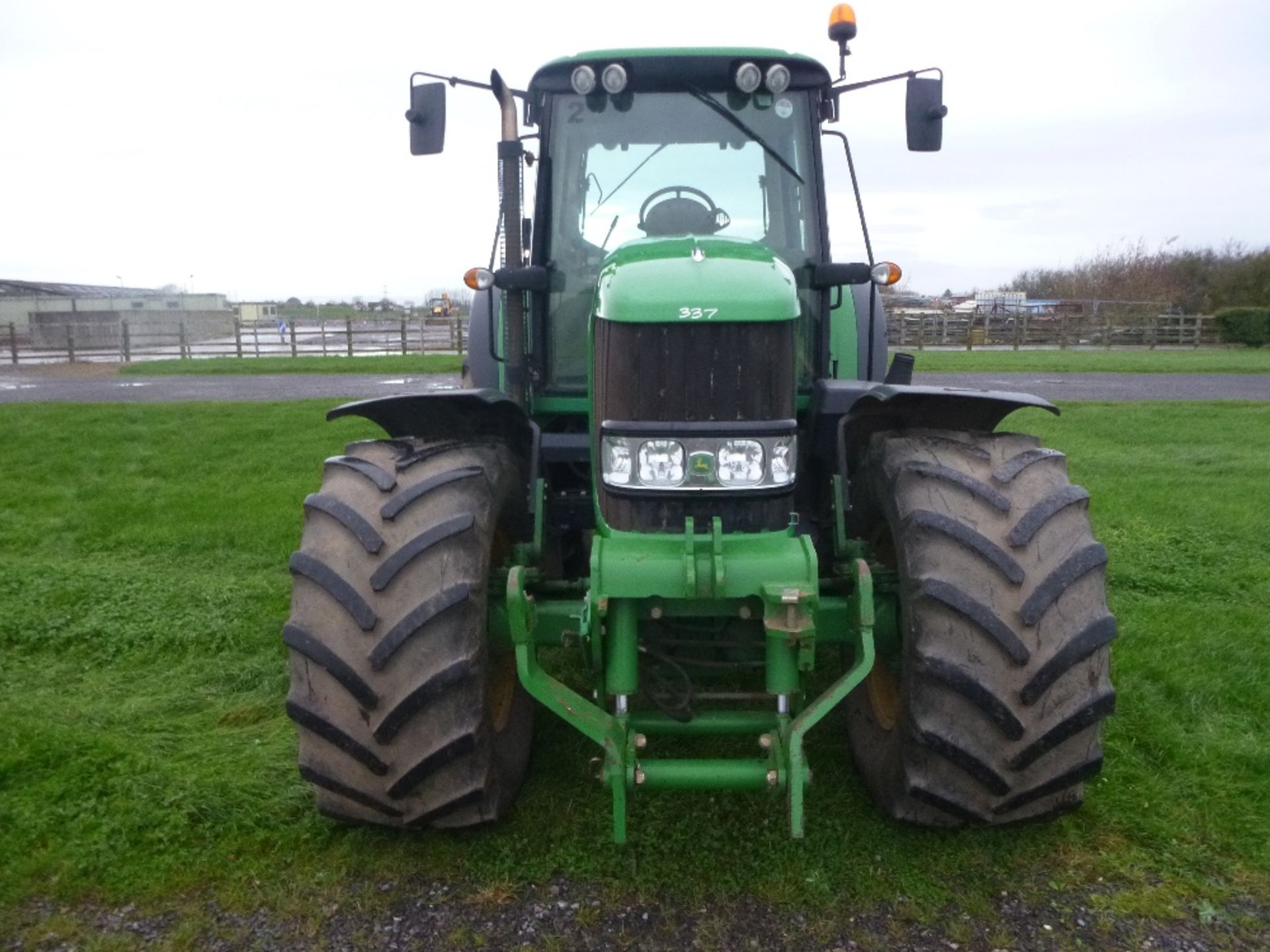 John Deere 7530 40k Auto Quad TLS Tractor. V5 will be supplied.  5700 hrs.  Reg.No. VX10 AHG - Image 2 of 17