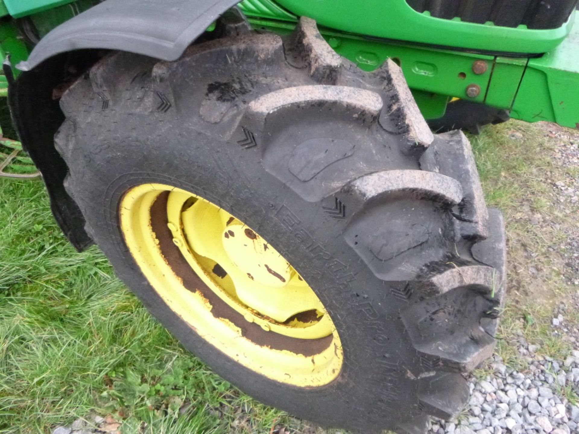 John Deere 6120 4wd Tractor. V5 will be supplied - Image 4 of 11