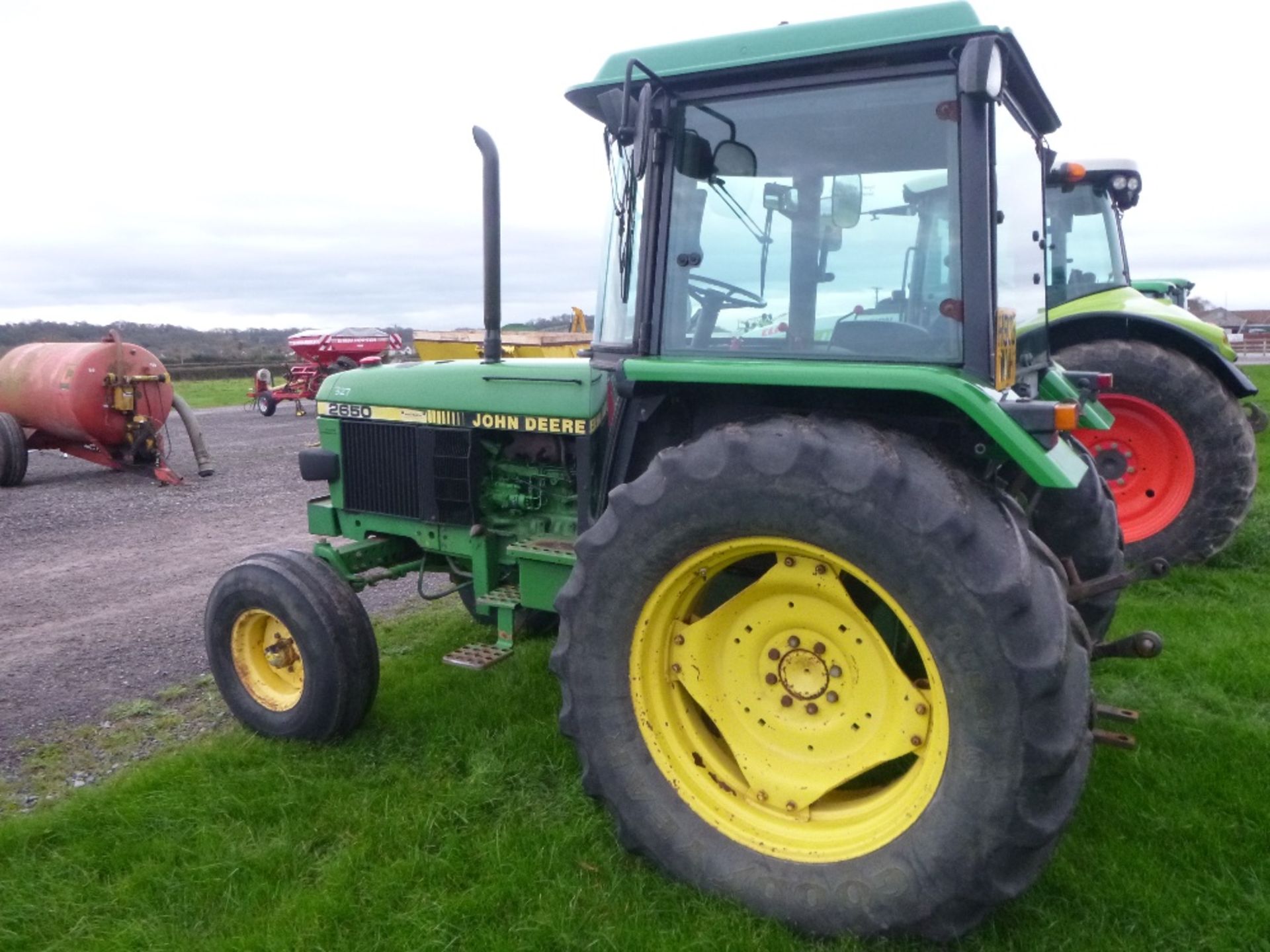 John Deere 2650 2wd Tractor. V5 will be supplied.  9500 hrs.  Reg.No. H935 WHN - Image 7 of 8