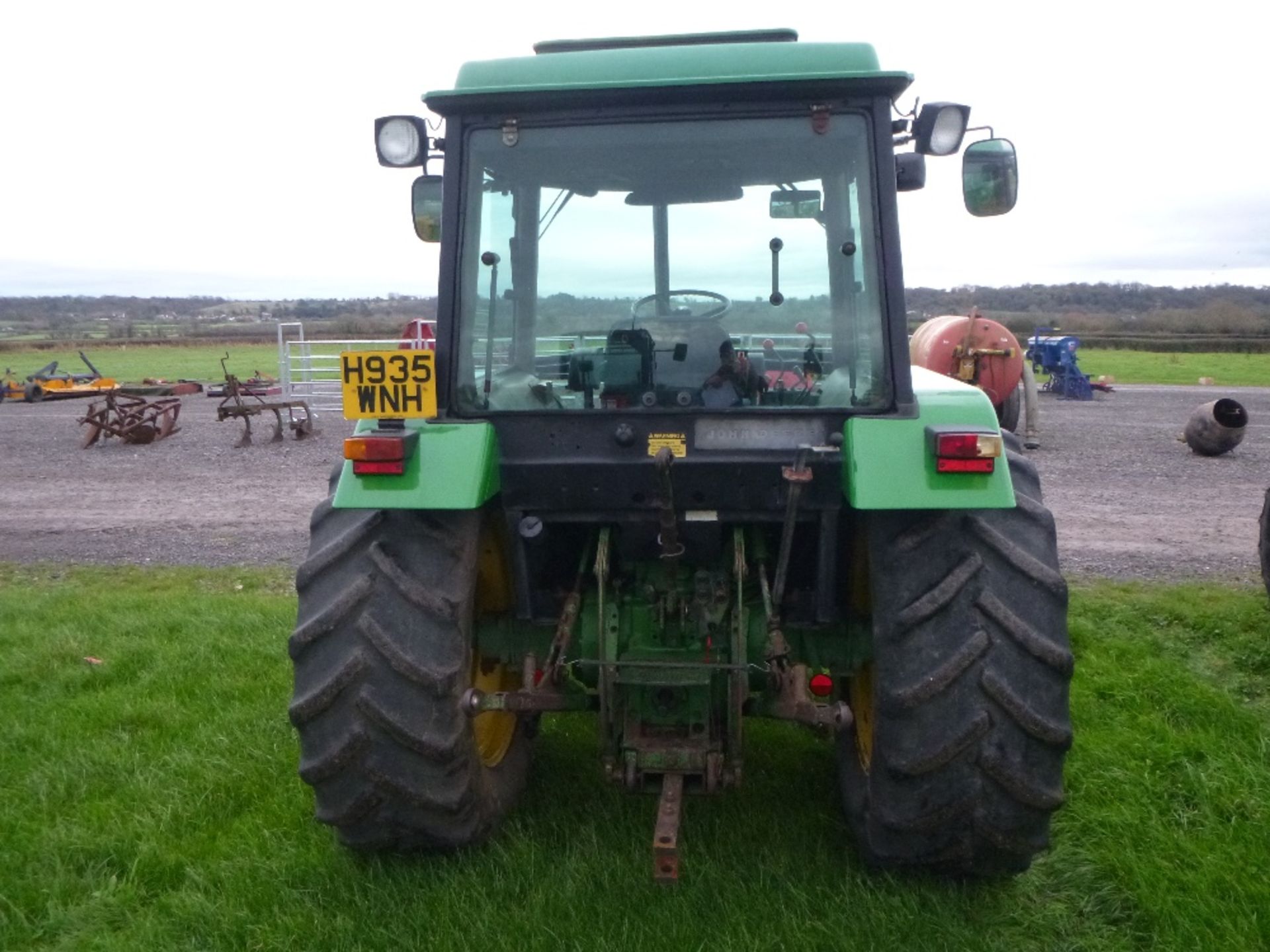 John Deere 2650 2wd Tractor. V5 will be supplied.  9500 hrs.  Reg.No. H935 WHN - Image 5 of 8