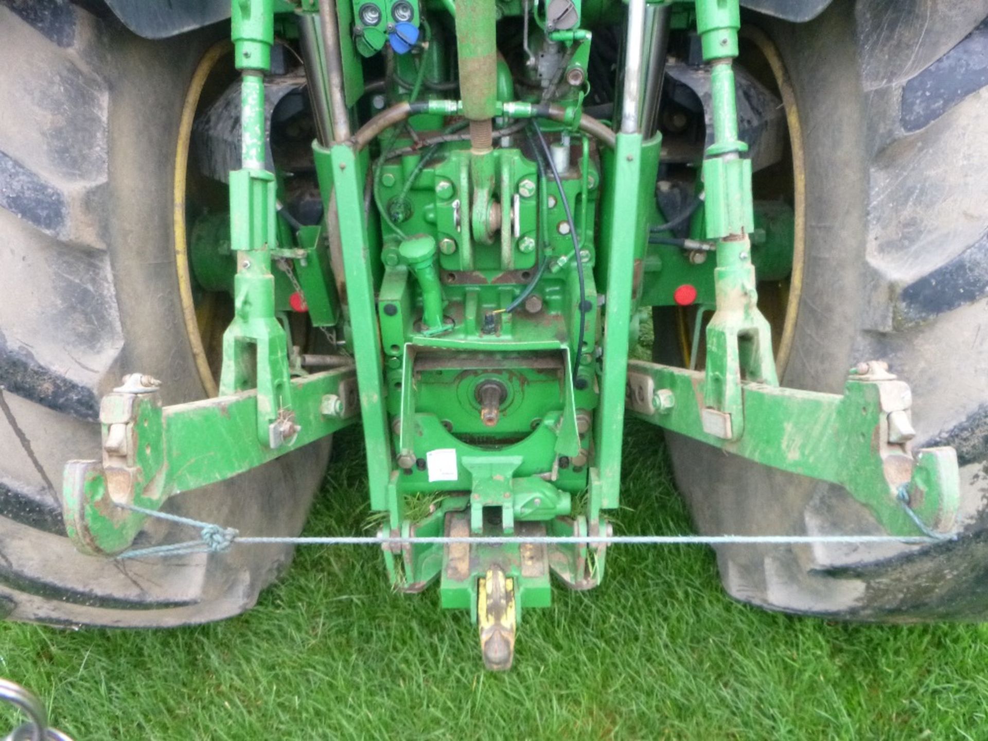 John Deere 7530 40k Auto Quad TLS Tractor. V5 will be supplied.  5700 hrs.  Reg.No. VX10 AHG - Image 9 of 17