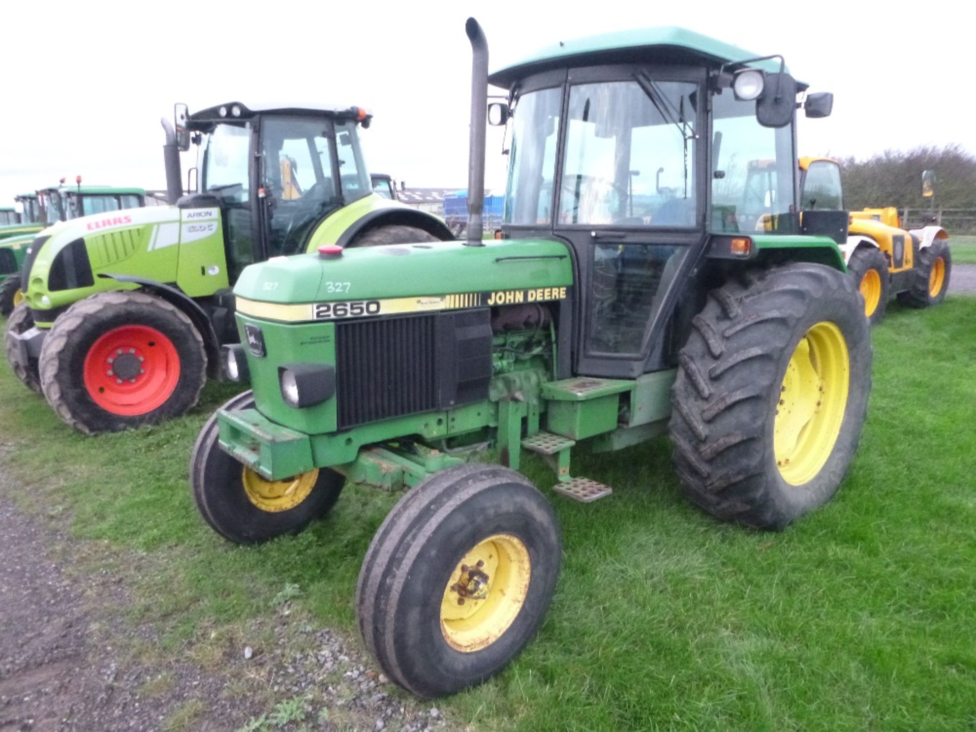 John Deere 2650 2wd Tractor. V5 will be supplied.  9500 hrs.  Reg.No. H935 WHN