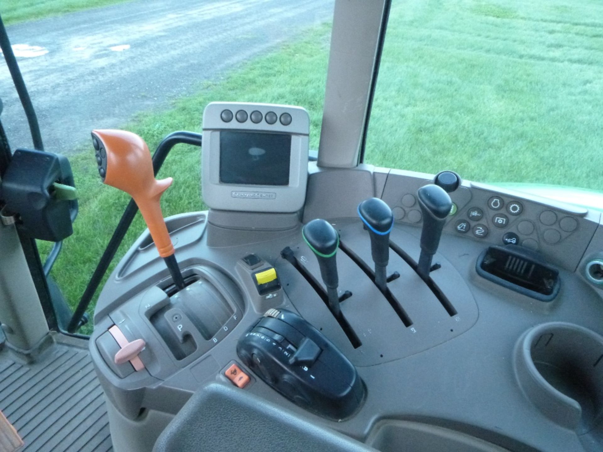 John Deere 6330 TLS - 40K - Auto Quad Tractor
HF08 TTE - Image 12 of 14