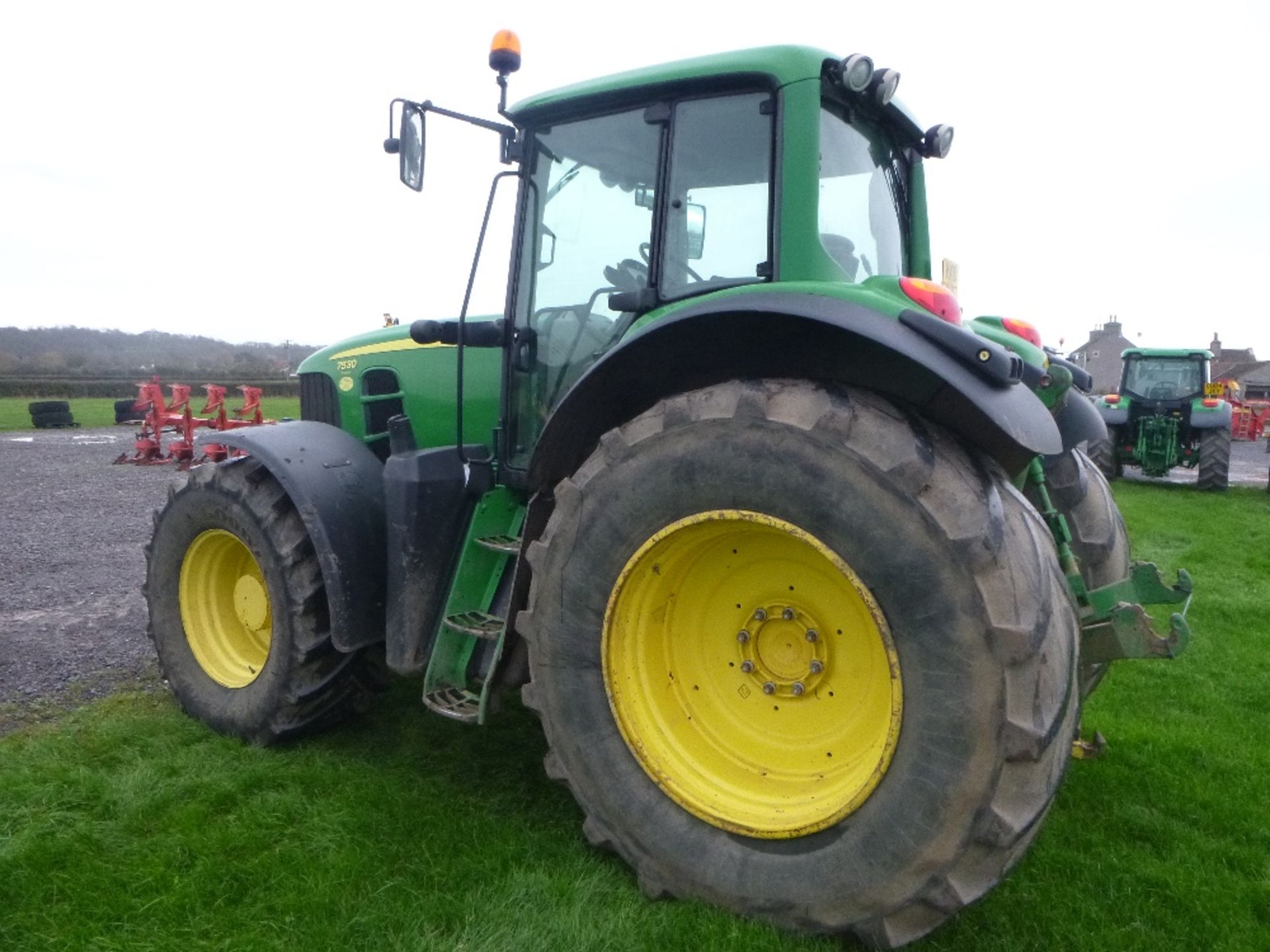 John Deere 7530 40k Auto Quad TLS Tractor. V5 will be supplied.  5700 hrs.  Reg.No. VX10 AHG - Image 12 of 17