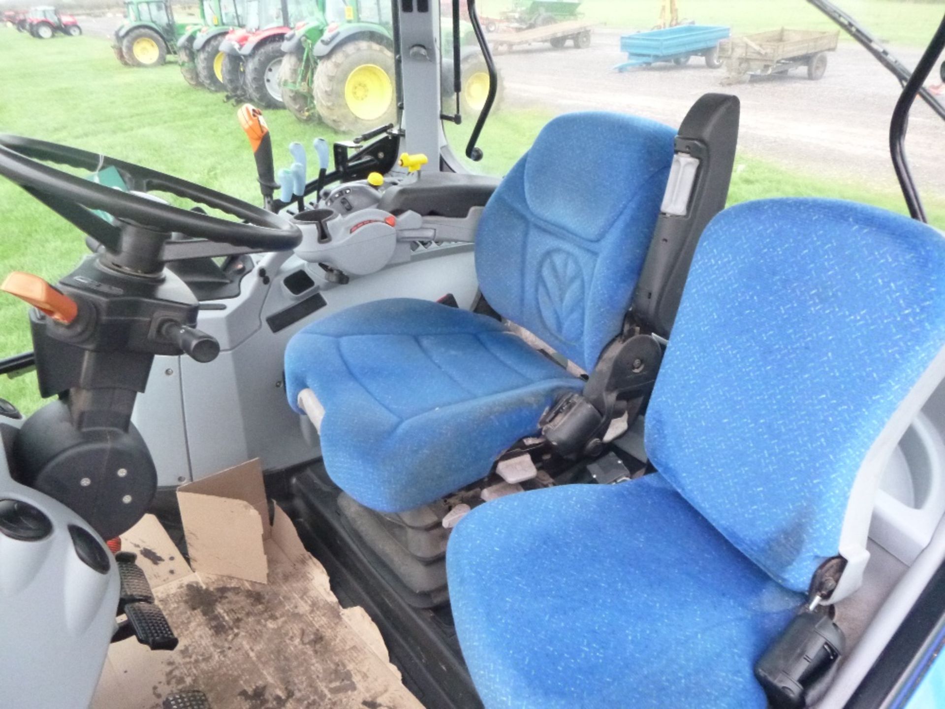 New Holland T6090 50k Power Command Tractor with Cab & Axle Suspension, Front Linkage.  3960 hrs. - Image 11 of 16