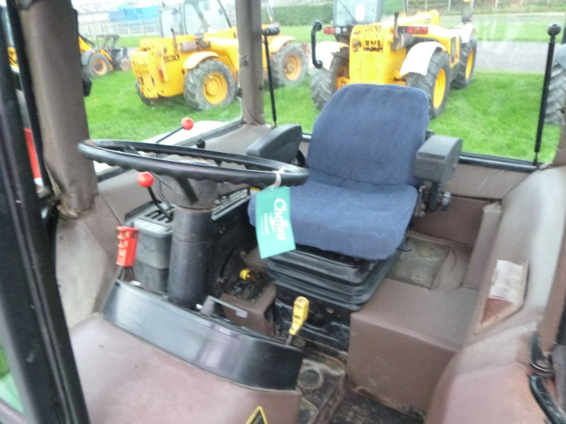 John Deere 2650 2wd Tractor. V5 will be supplied.  9500 hrs.  Reg.No. H935 WHN - Image 8 of 8