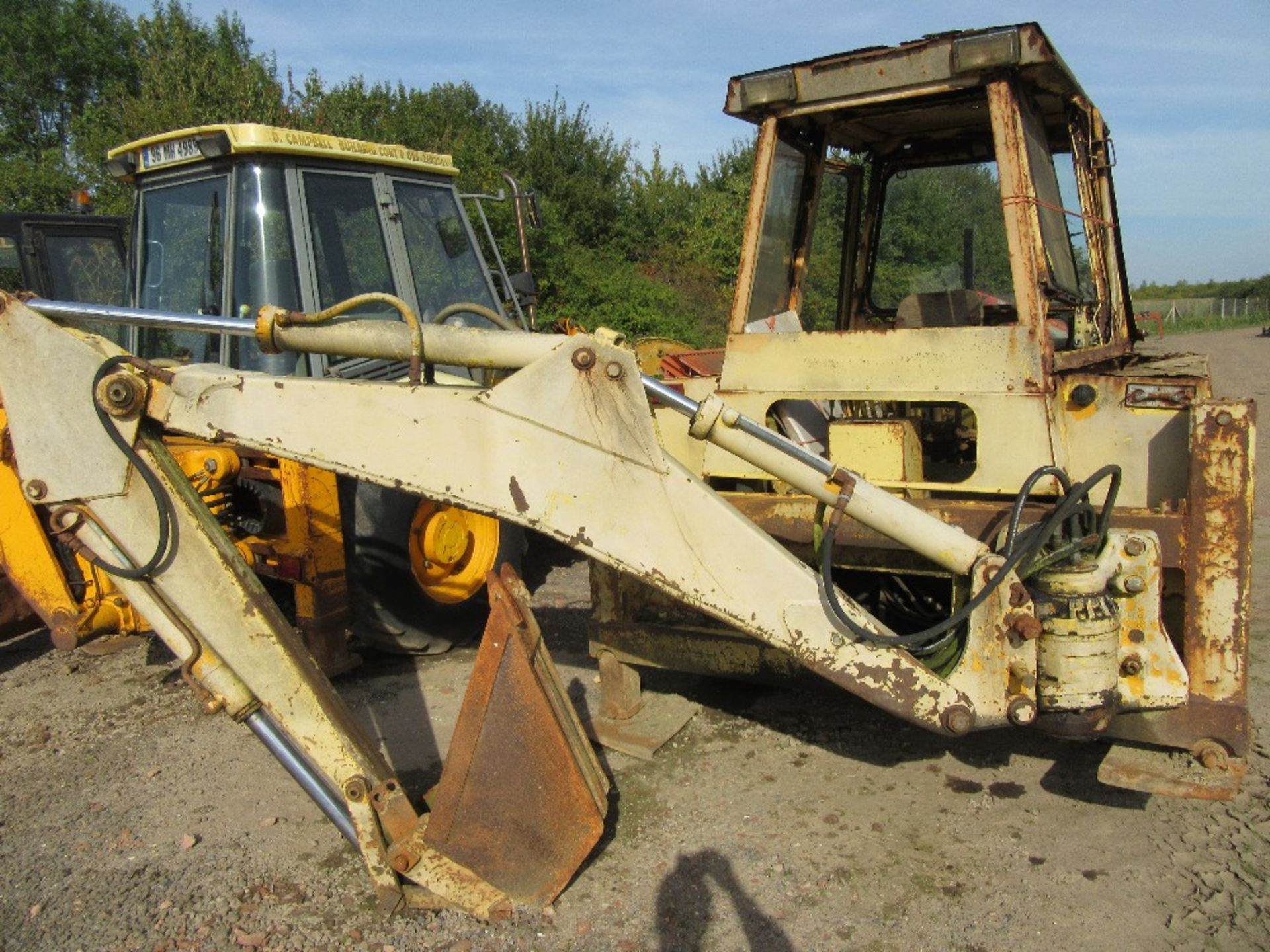 Ford 4550 Digger (Power Loader & Back Actor) - Image 4 of 4