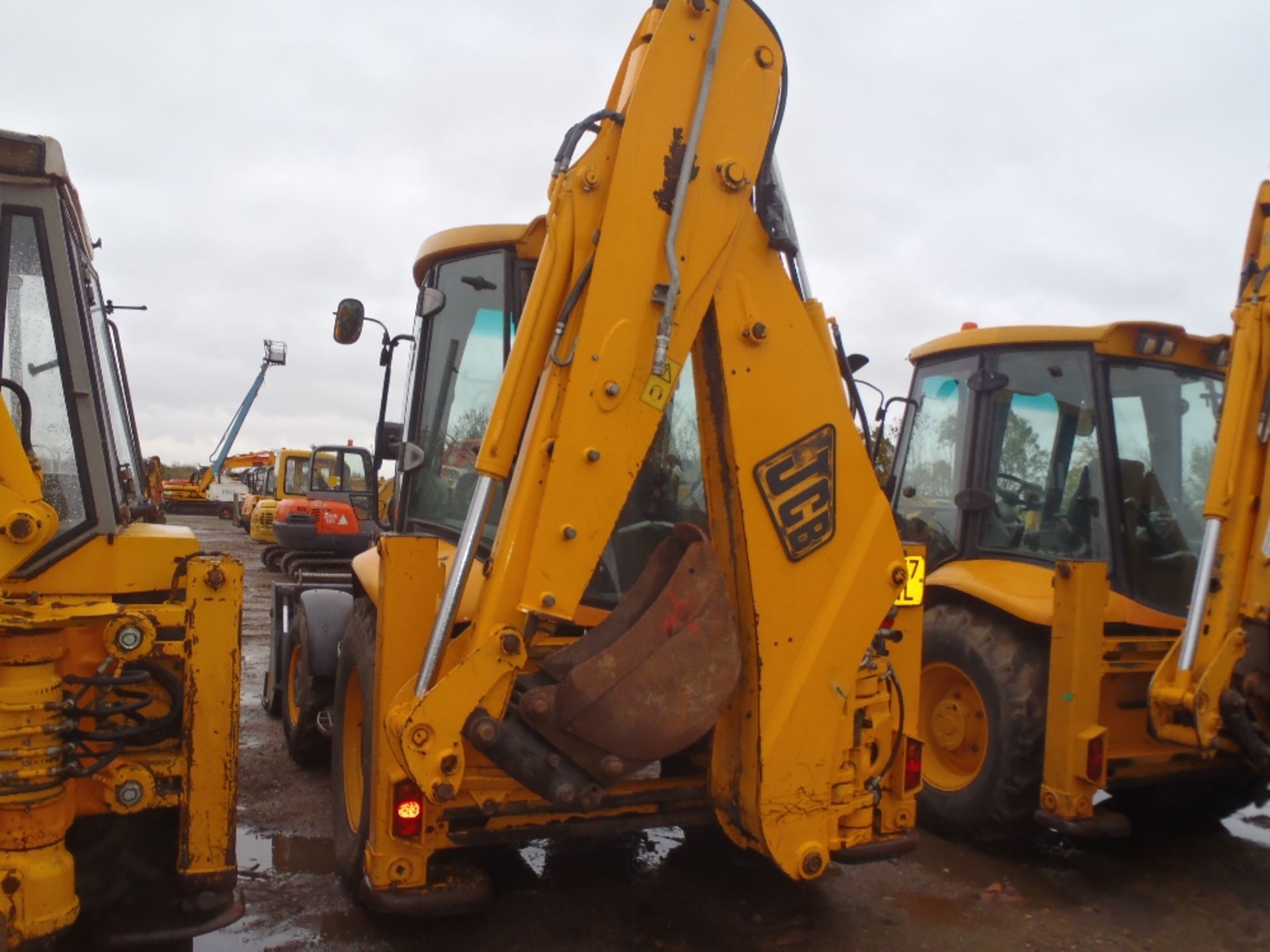 2008 JCB 3CX Sitemaster 4x4 with 4 in 1 Bucket, Extending Dipper Arm & Quick Hitch. V5 will be - Image 5 of 5