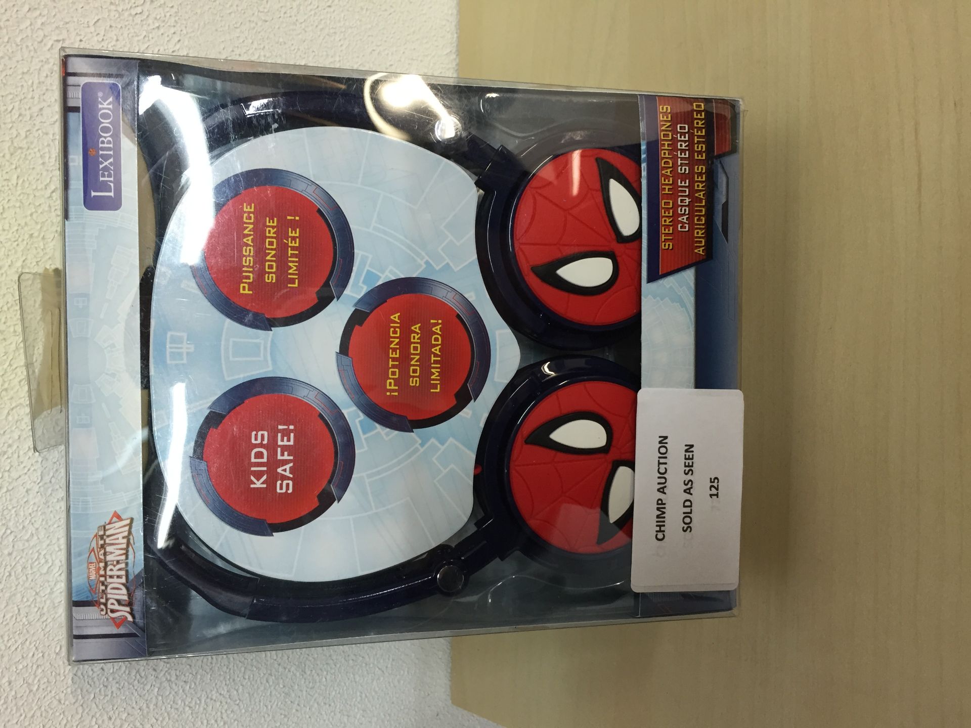 BRAND NEW SPIDER-MAN MUSIC KID'S HEADPHONES - Image 2 of 2