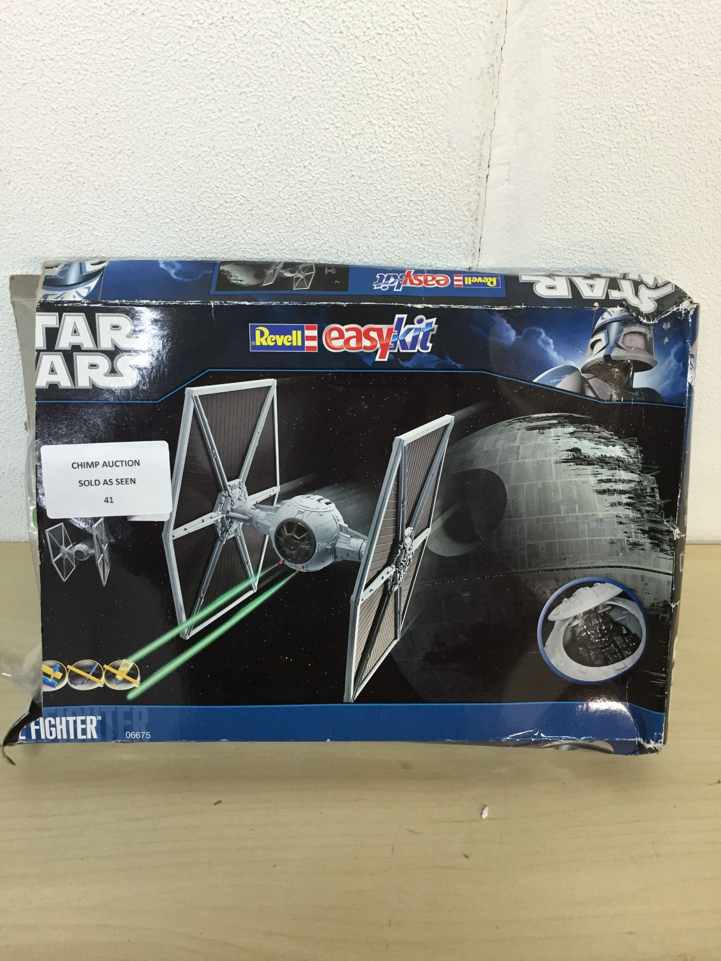 BOXED BRAND NEW STAR WARS FIGHTER BY REVELL EASY KIT