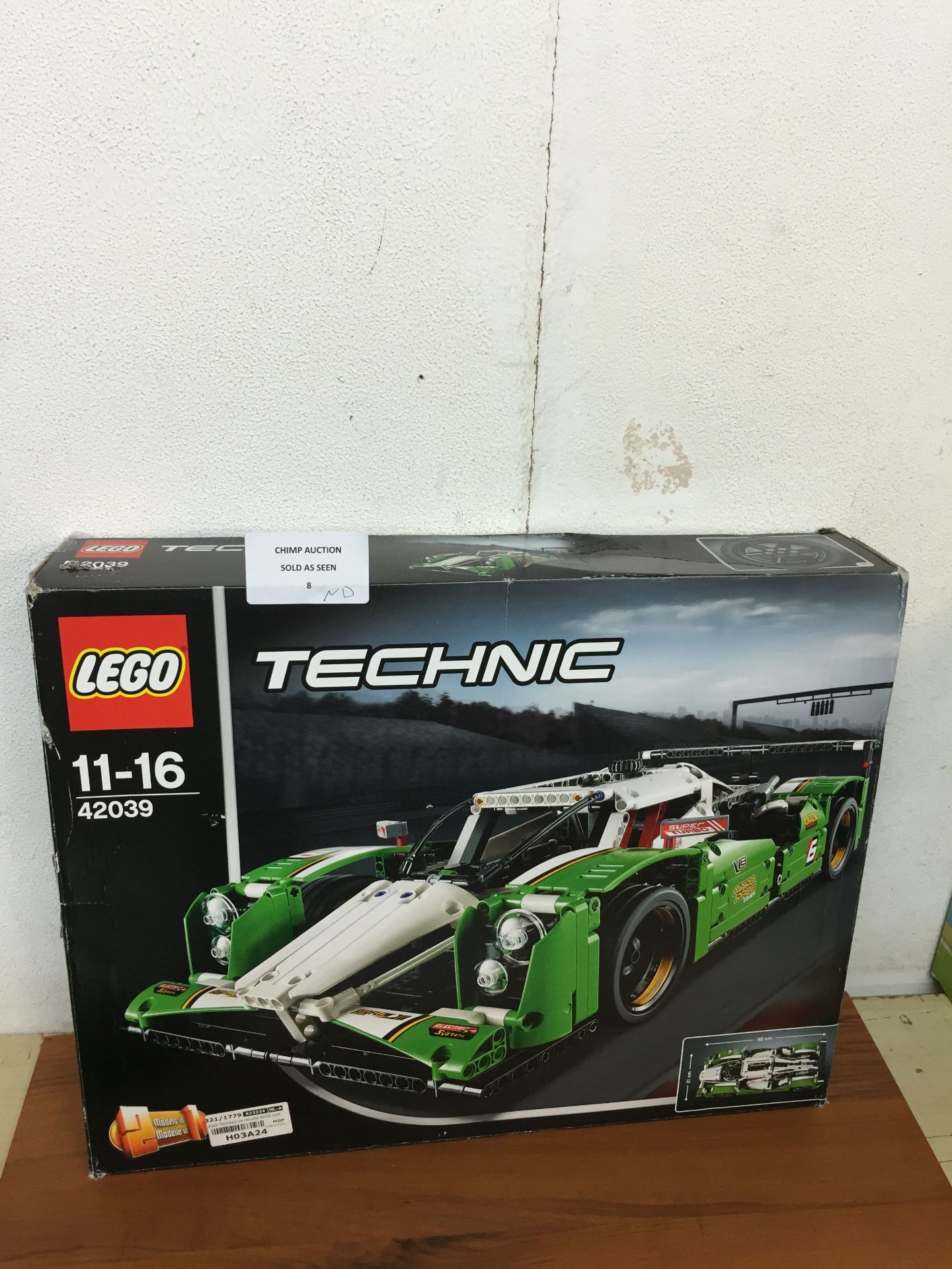 BRAND NEW LEGO® Technic 24 Hours 2 IN 1 ELECTRIC Race Car - 42039 RRP £99.99/ DAMAGED BOX