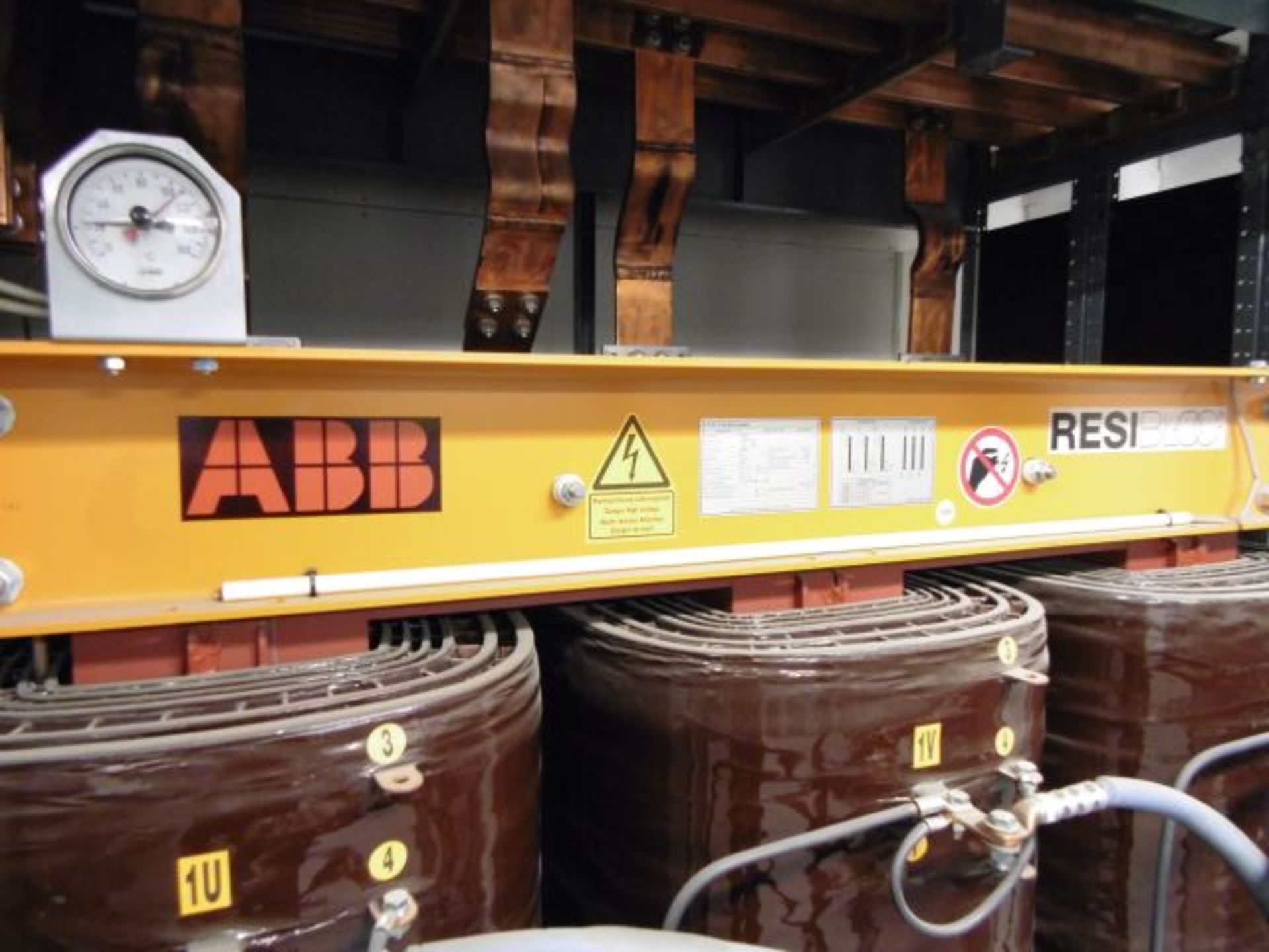 * 2004 ABB Resi Bloc 2000kva 3 Phase Transformer; 10500/525v; 110/2199A; Serial No 14204 1193 001 c - Image 5 of 6