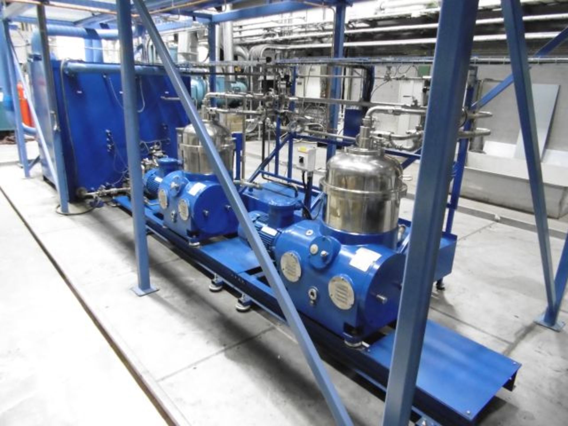 * 2011 Boll Lucent Selfclean Automatic Oil Filtration System comprising - Image 13 of 22