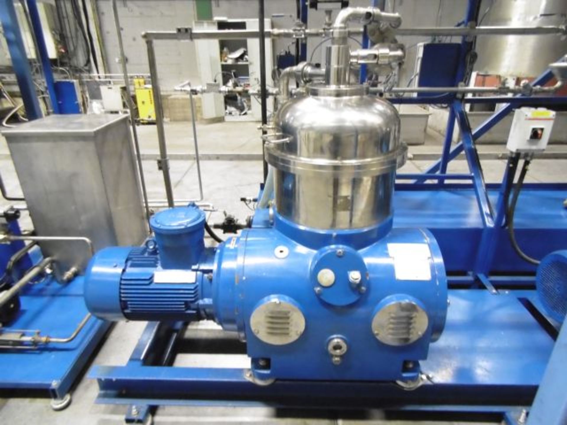 * 2011 Boll Lucent Selfclean Automatic Oil Filtration System comprising - Image 8 of 22