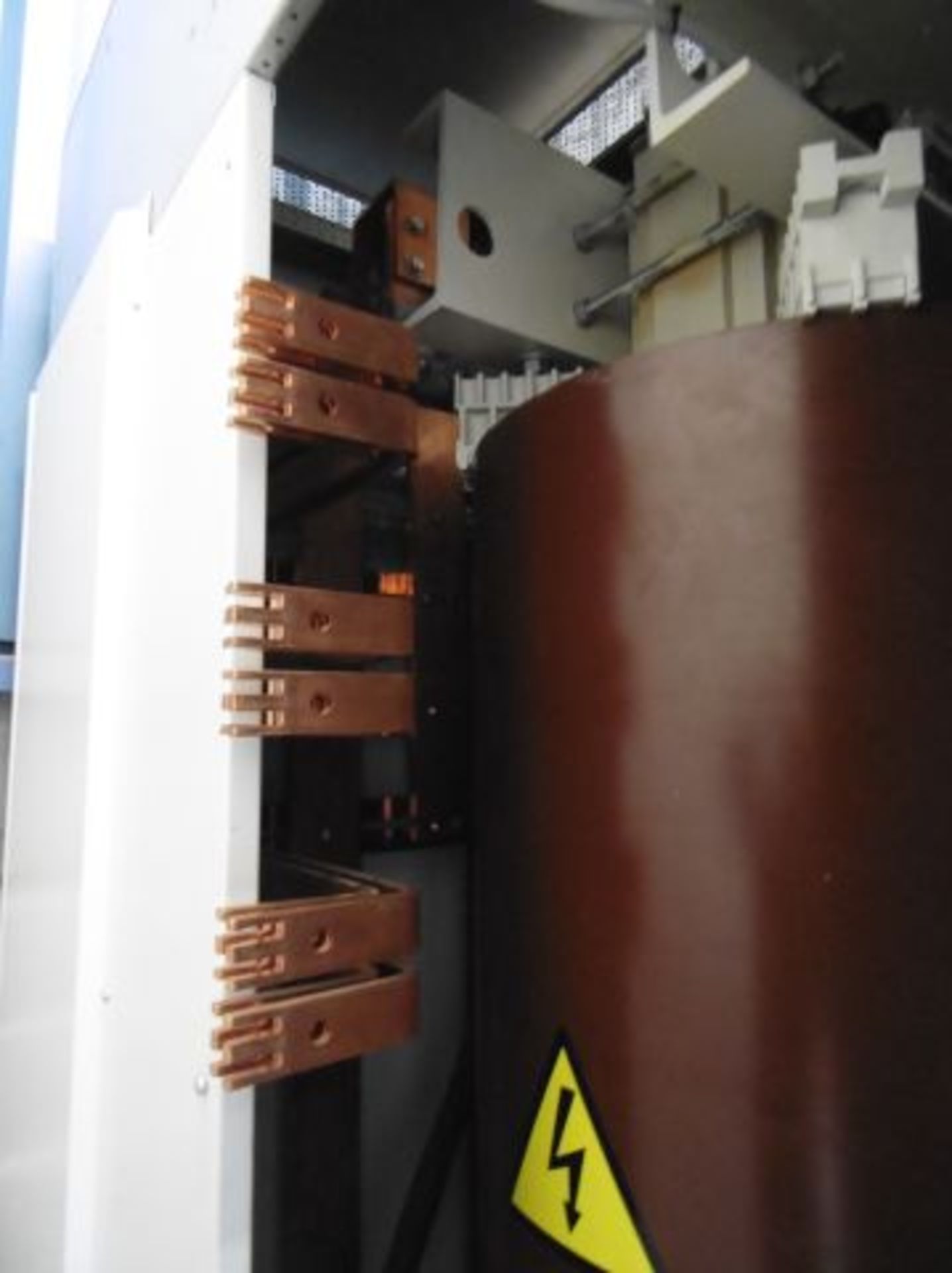 * 2007 ABB 2800kva 3 Phase Transformer; 10.5kv/0.4kv; 153.96A/4041.45A; type DTE 2800 ABS; Serial N - Image 6 of 6