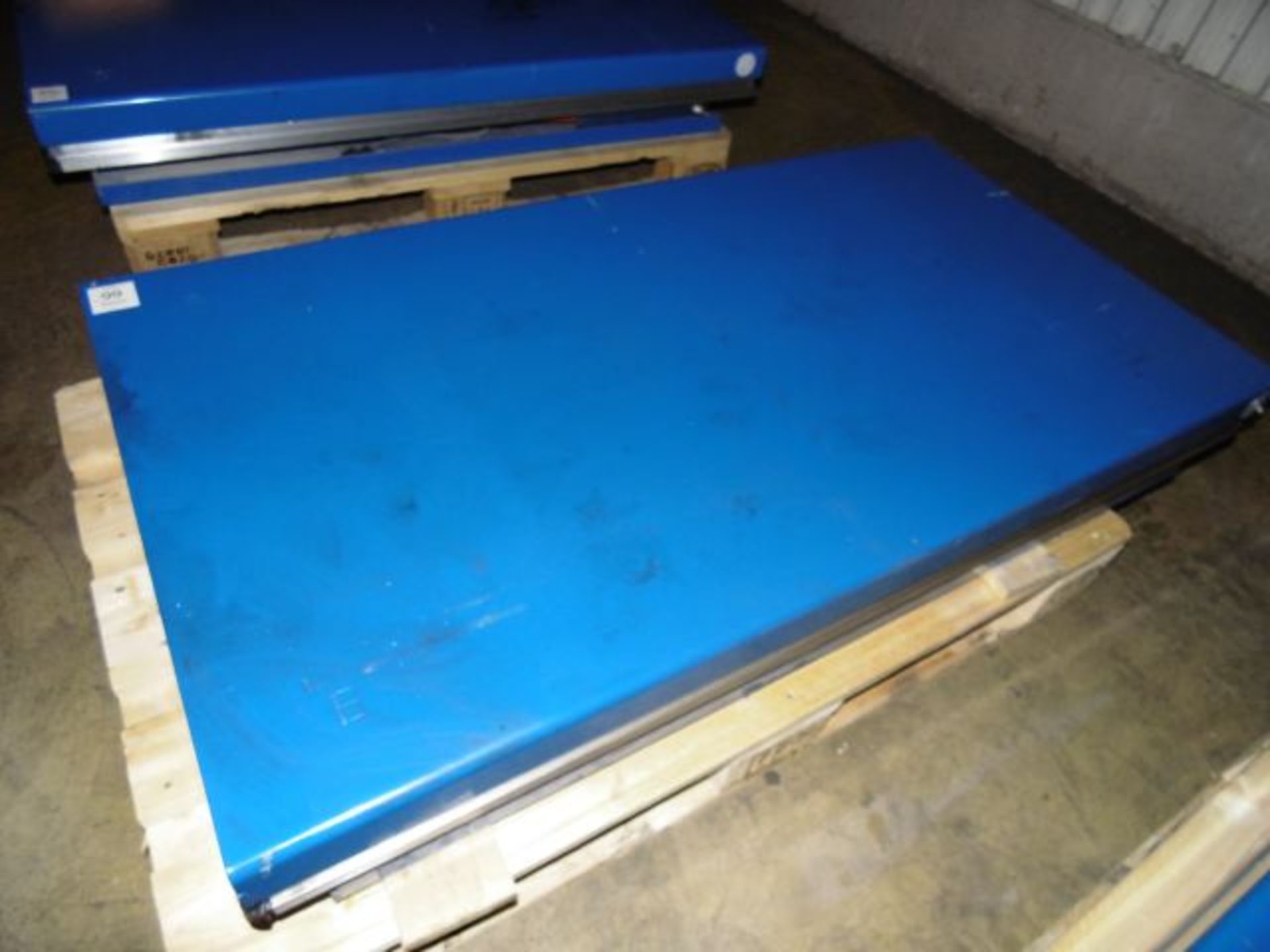 * Lyftab Scissor Lift Platform; 1300 x 700mm. Loaded onto Buyer's Transport