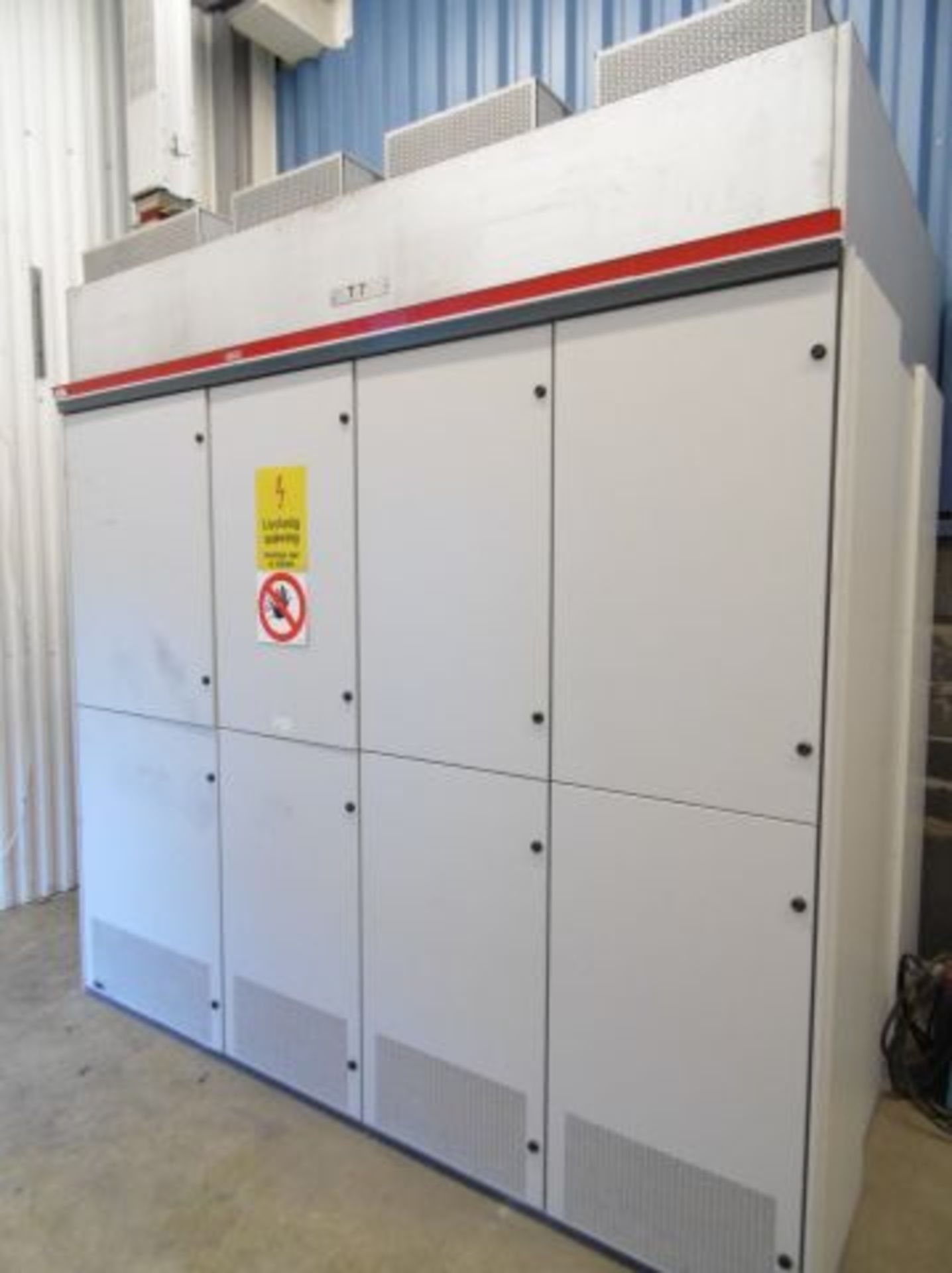 * 2007 ABB 2800kva 3 Phase Transformer; 10.5kv/0.4kv; 153.96A/4041.45A; type DTE 2800 ABS; Serial N - Image 2 of 6