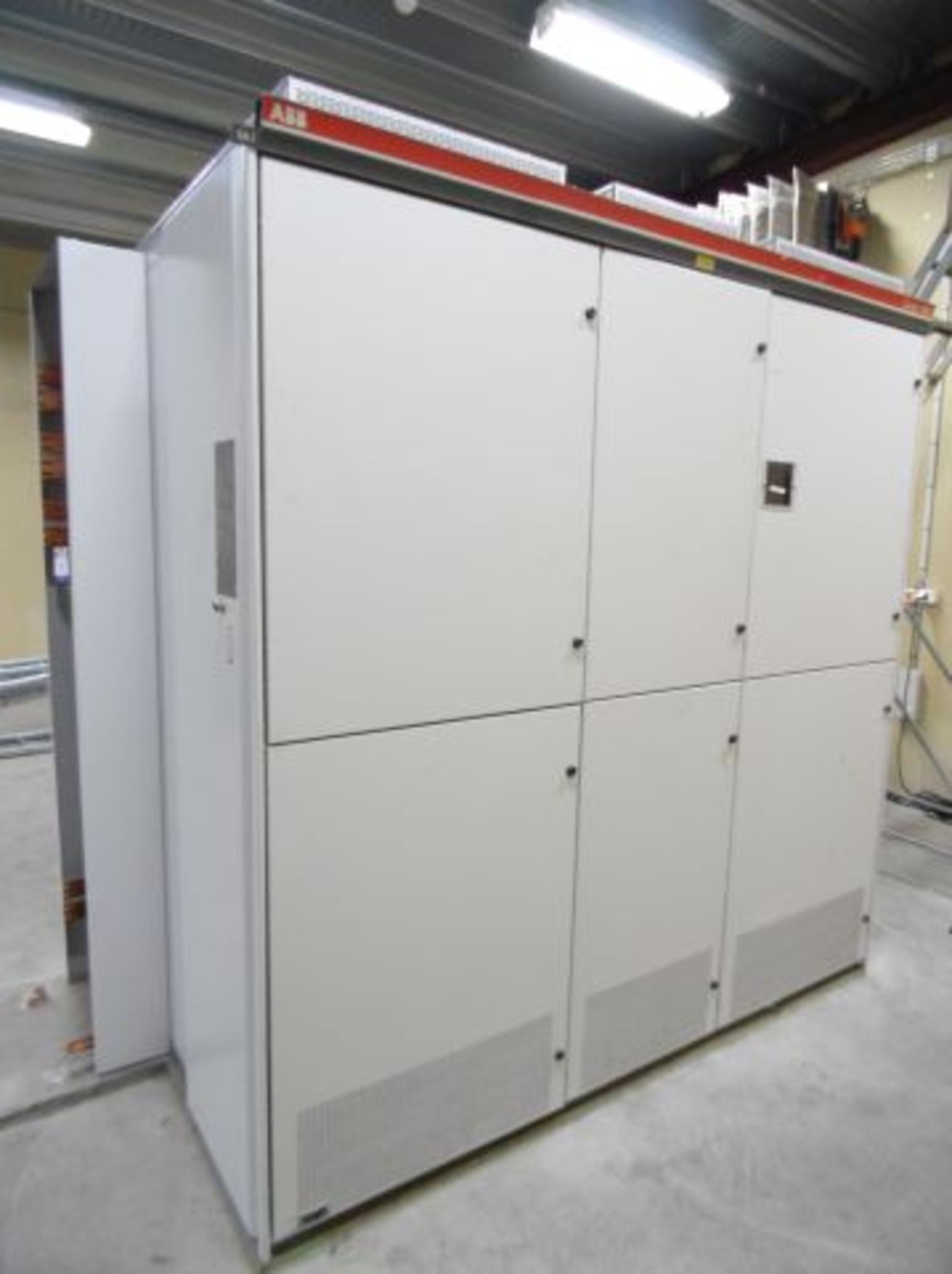 * 2002 ABB Resi-Bloc 2000kva 3 Phase Transformer;