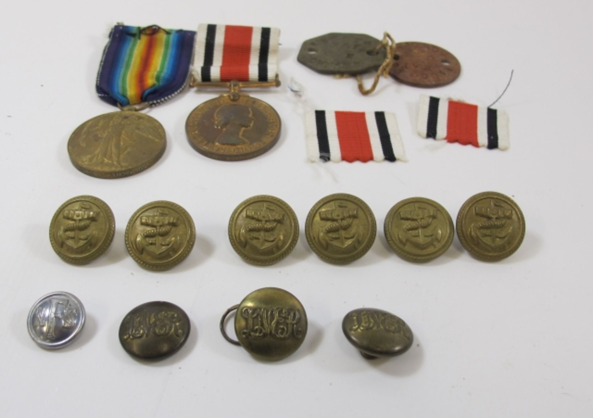 WW1 Victory Medal awarded to 18961 Gnr N. L. Thompson R. A. Elizabeth II Special Constabulary