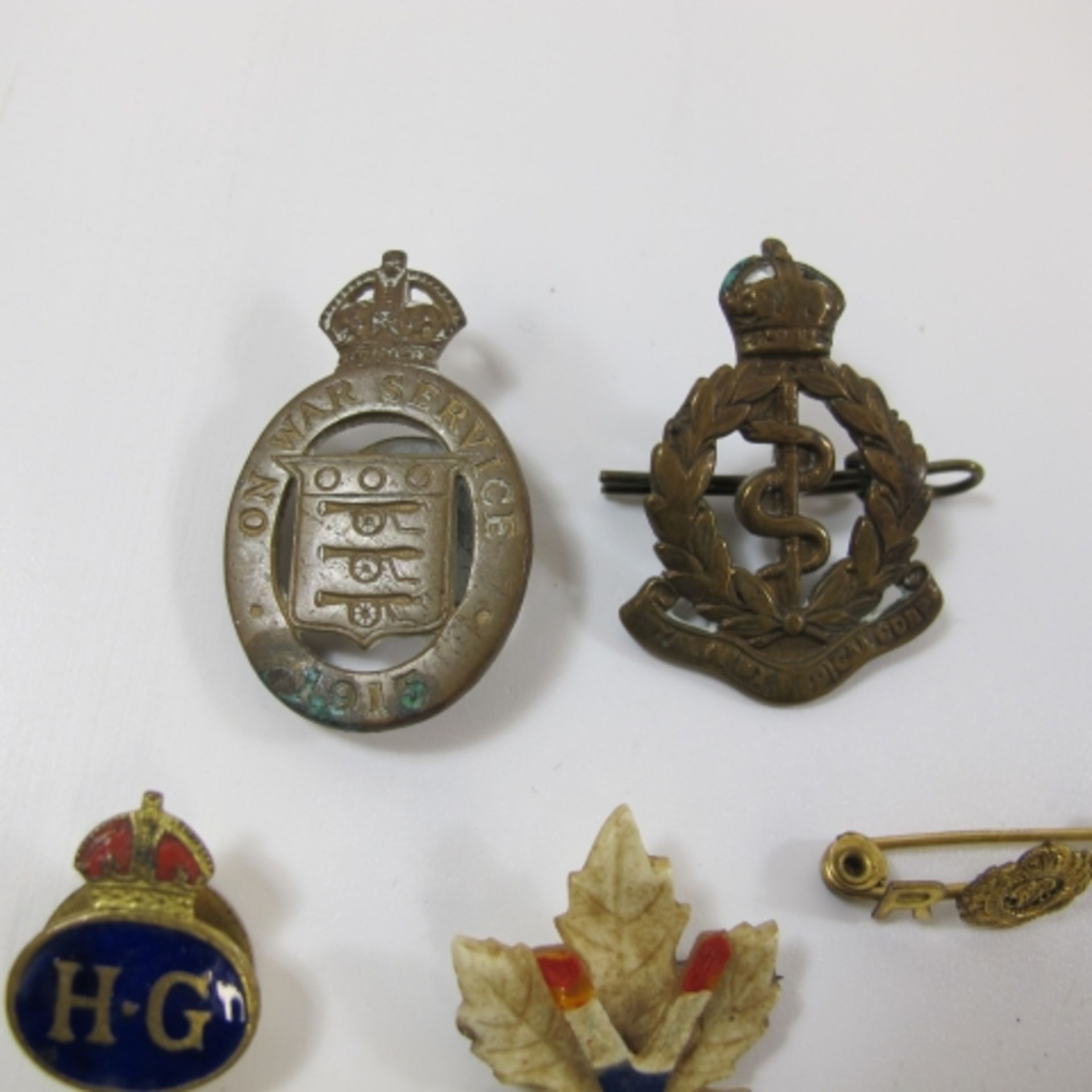 WW1 and WW2 Badges - on War Services 1915, WW2 Girls Training Corps (GTC) in Chromium, Observer - Image 3 of 3