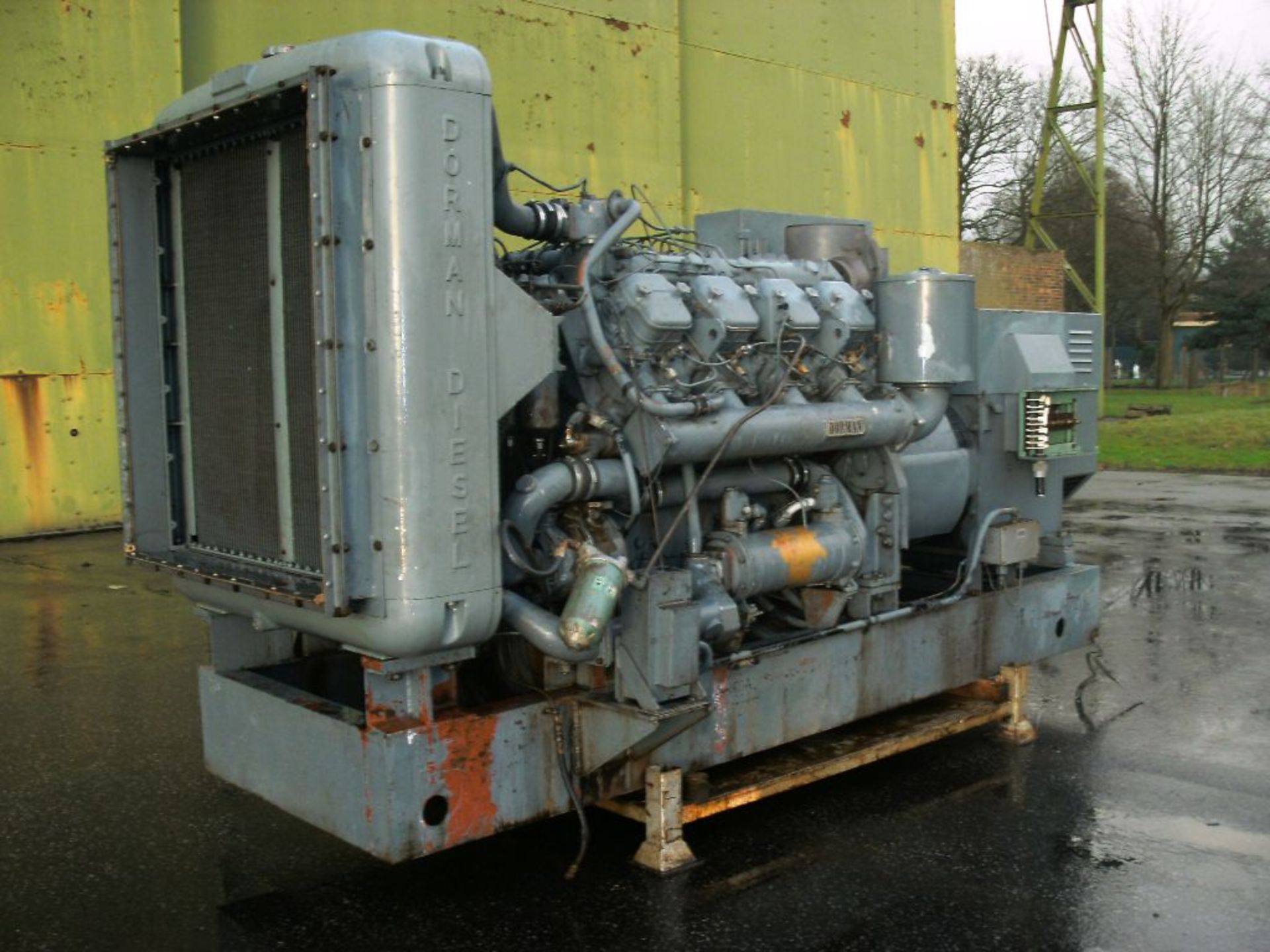 * Diesel Engine Generator Dorman 8QV 8cyl non Turbo, Brush Alternator, 187.5KVA, 3 Phase, 50Hz, - Image 3 of 6